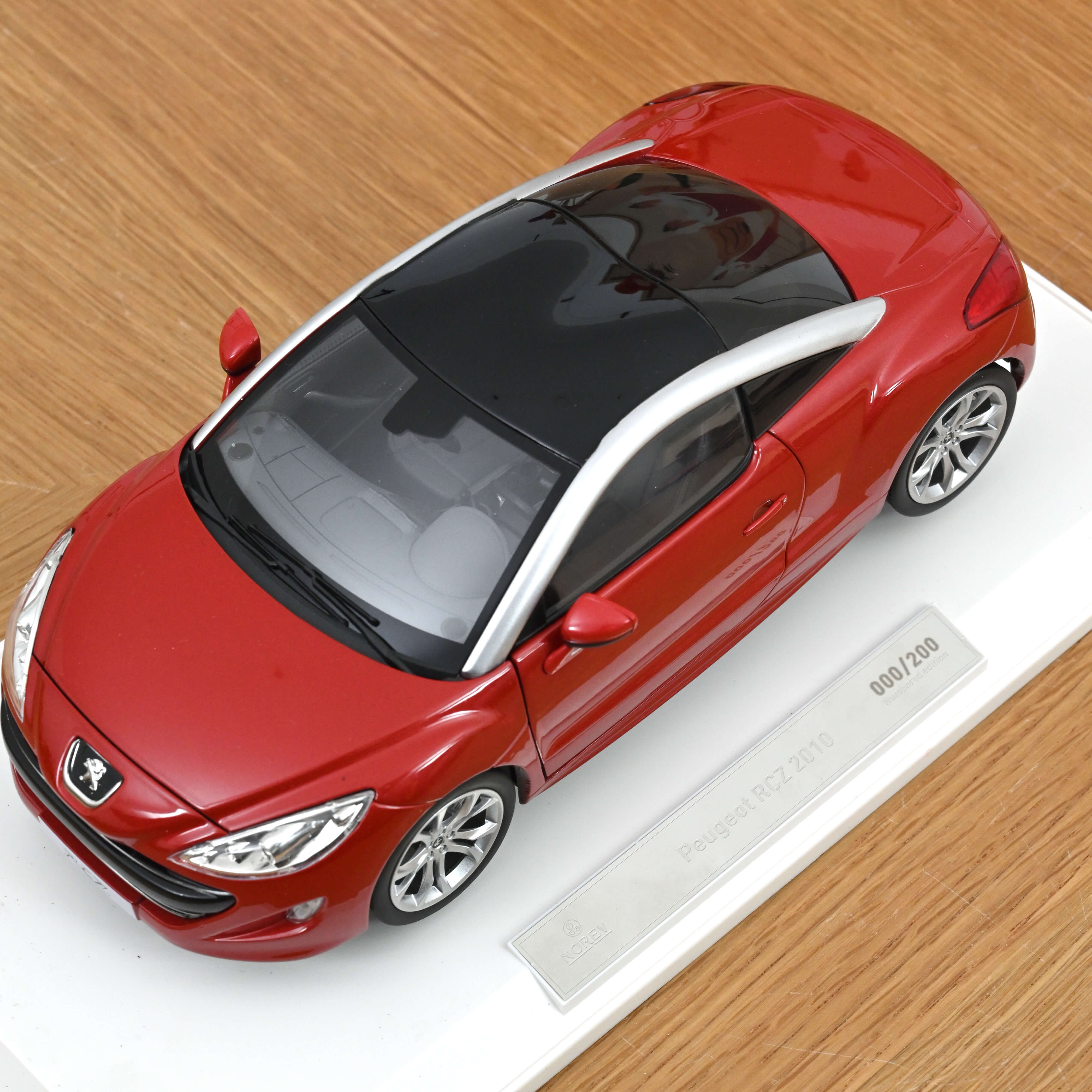 norev-peugeot-rcz-2010-rouge-tourmaline-1-18-edizione-limitata-200-pz image 6