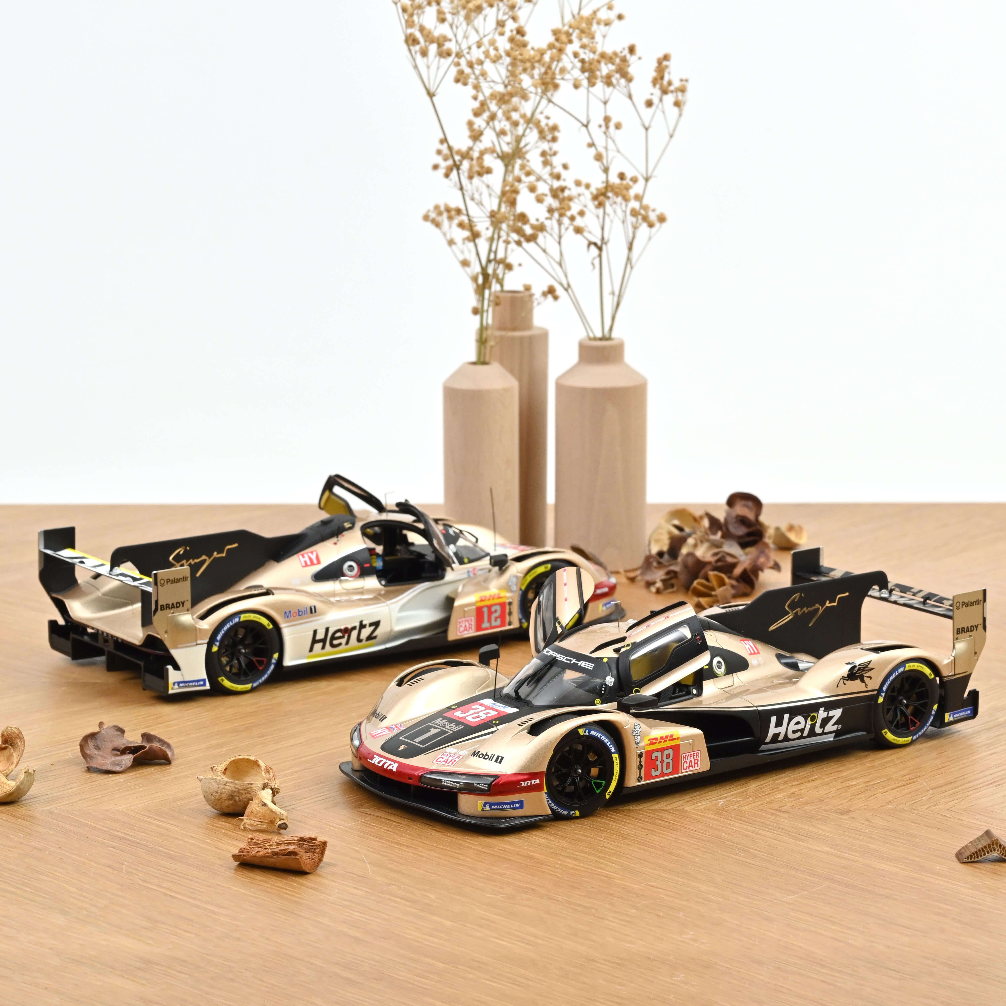 norev-porsche-963-hertz-team-jota-lone-star-lm-2024-modellino-auto-1-18 image 4