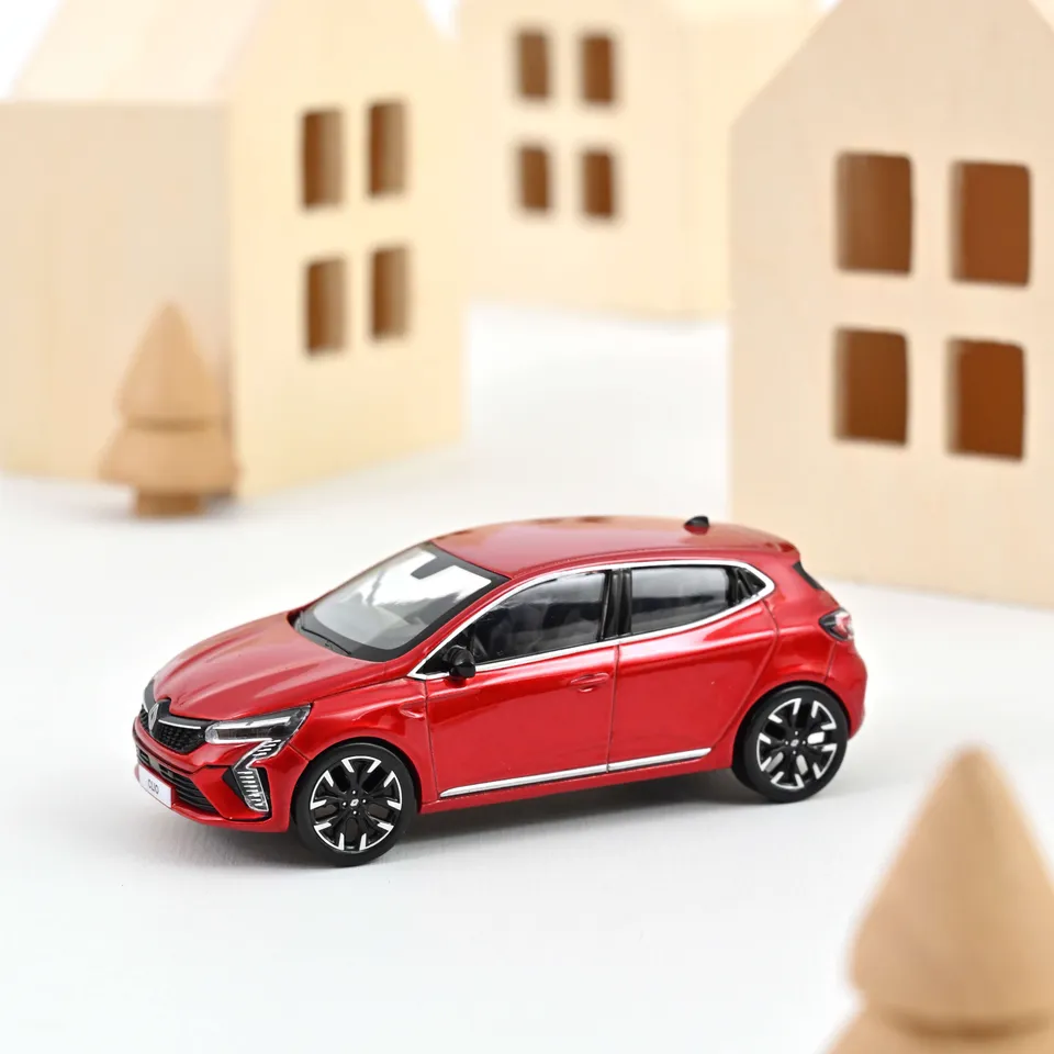 norev-renault-clio-2024-rouge-flamme-1-43-modellino-die-cast-da-collezione image 1