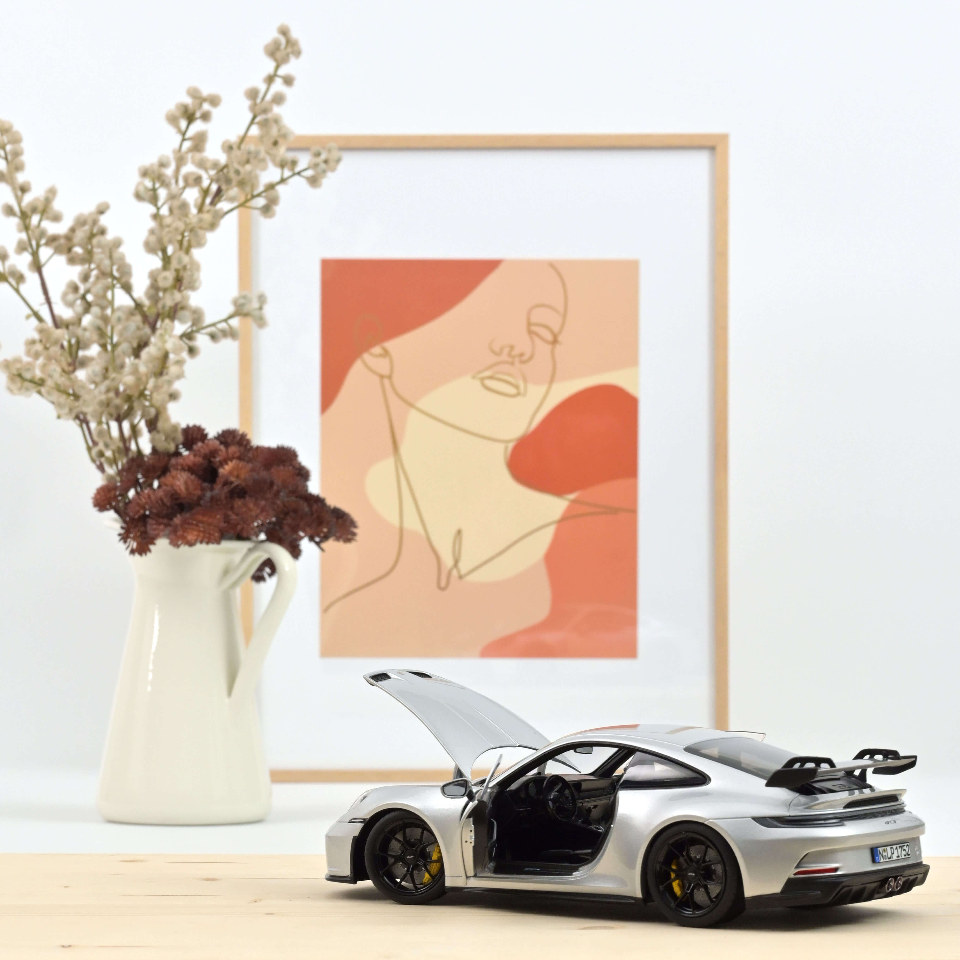 norev-porsche-911-gt3-2021-1-18-argento-gt-metallizzato-300-pz image 2