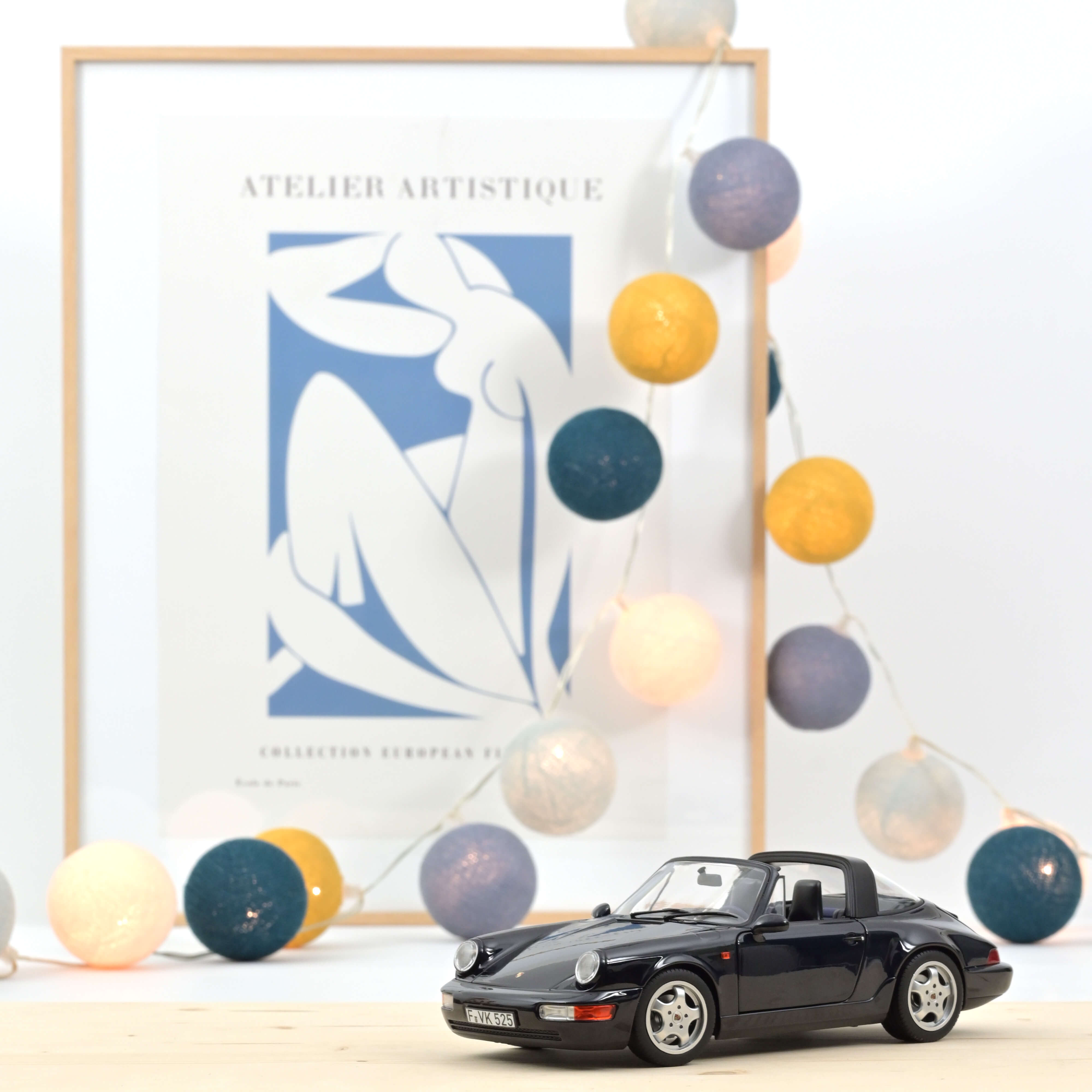 norev-porsche-911-carrera-4-targa-1991-blu-metallizzato-modellino-1-18 image 1