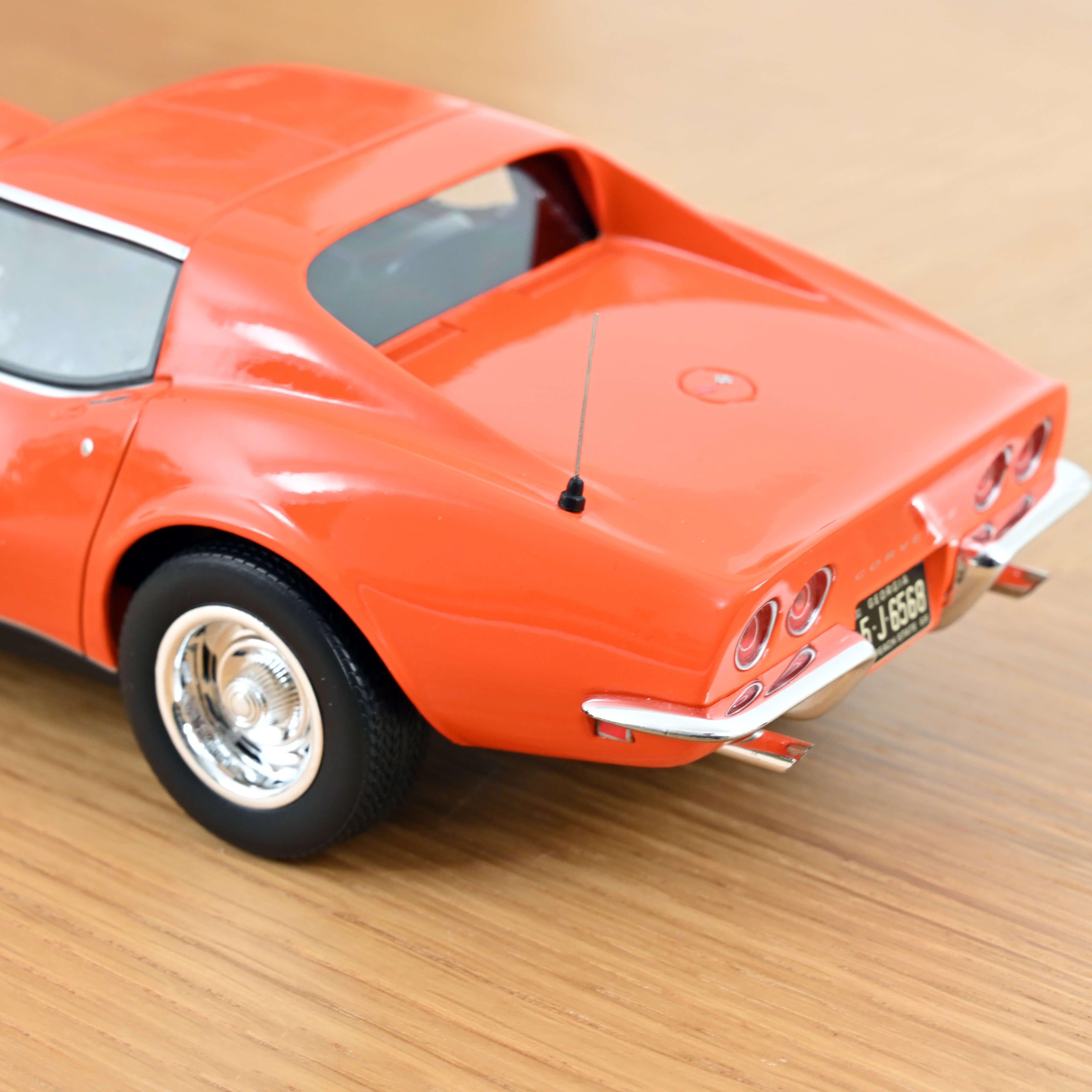 norev-chevrolet-corvette-c3-coupe-1969-orange-monaco-1-18-edizione-limitata-200p image 5