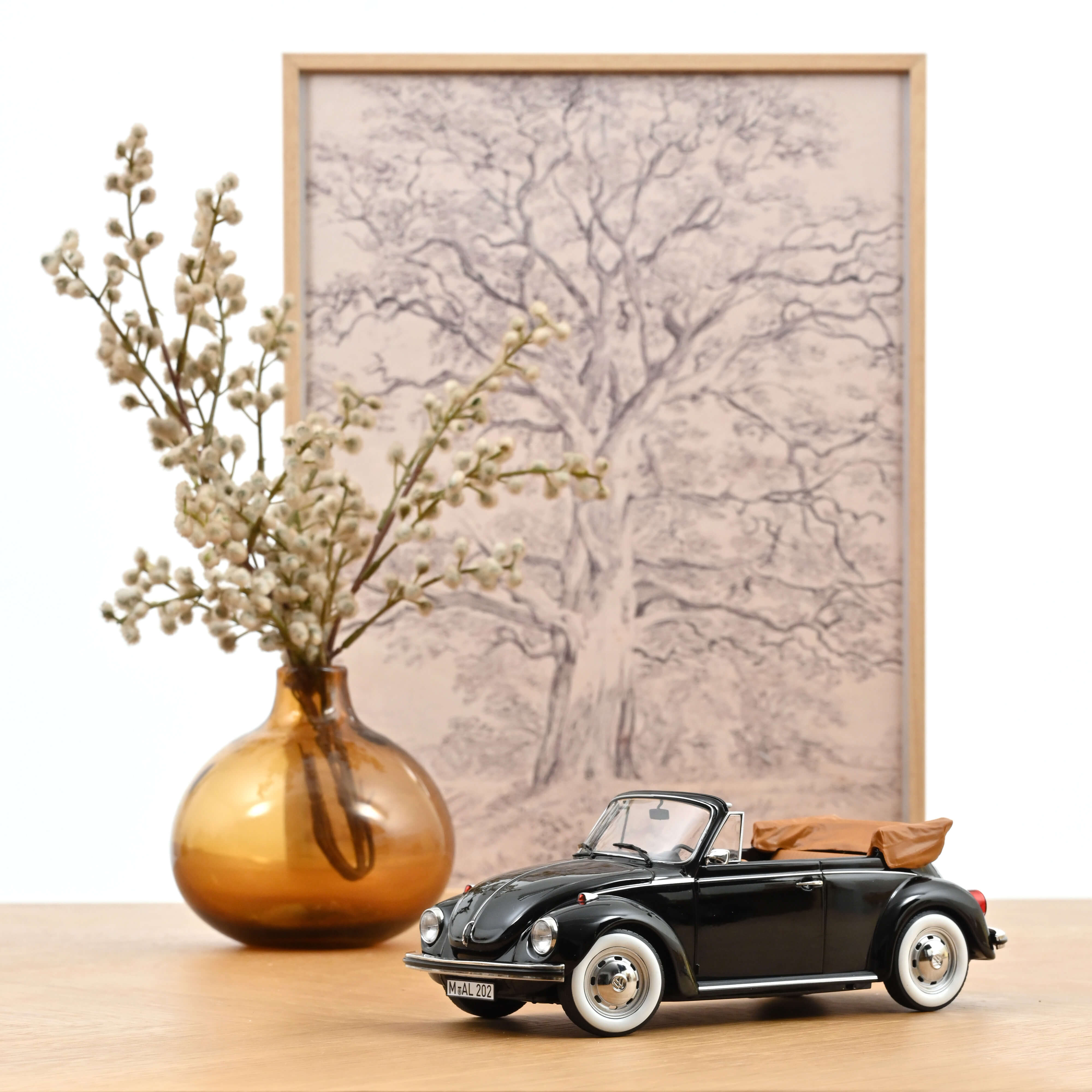 norev-vw-1303-cabriolet-1972-modellino-auto-1-18-nero image 1