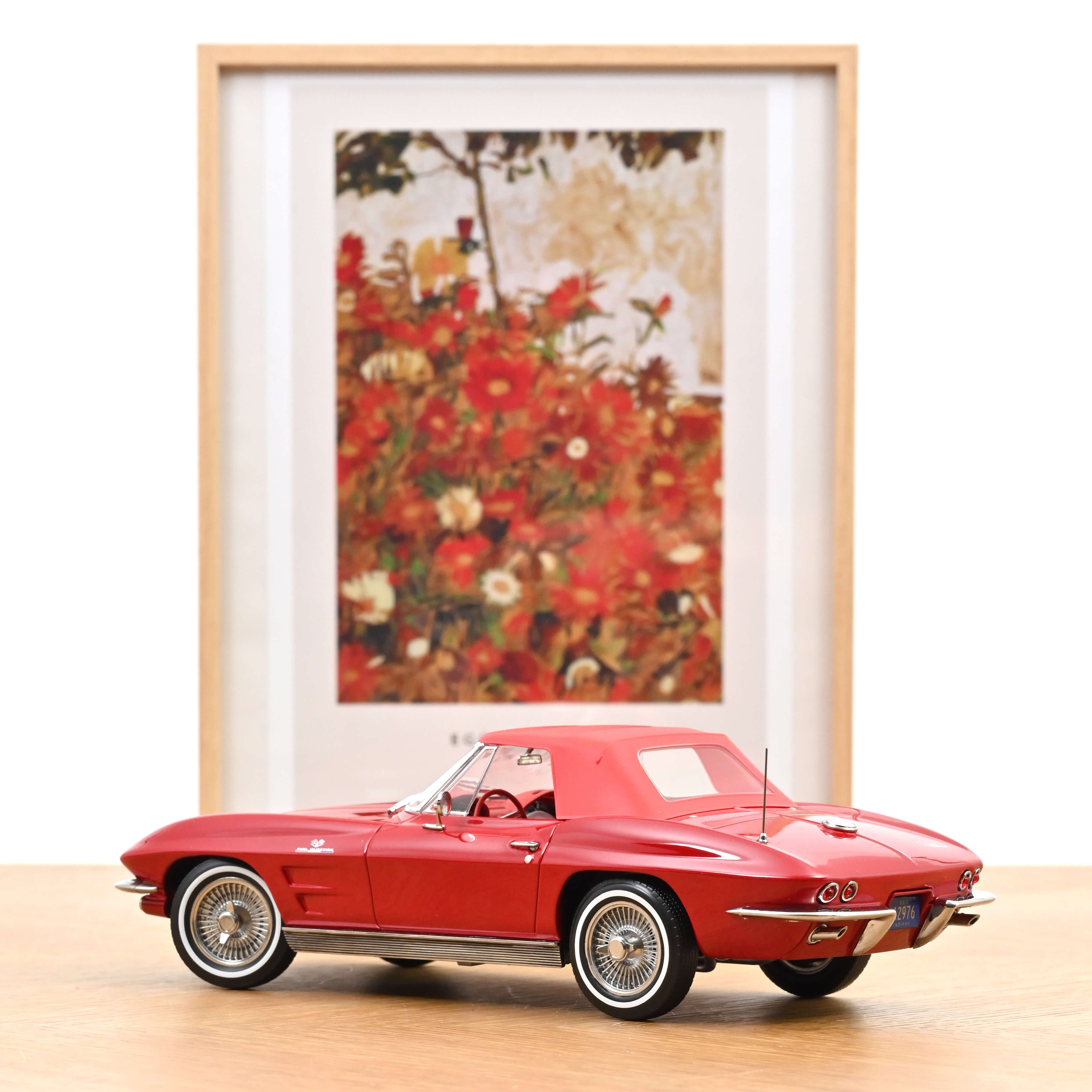 norev-chevrolet-corvette-sting-ray-cabriolet-1963-rouge-riverside-1-18-modellino image 4