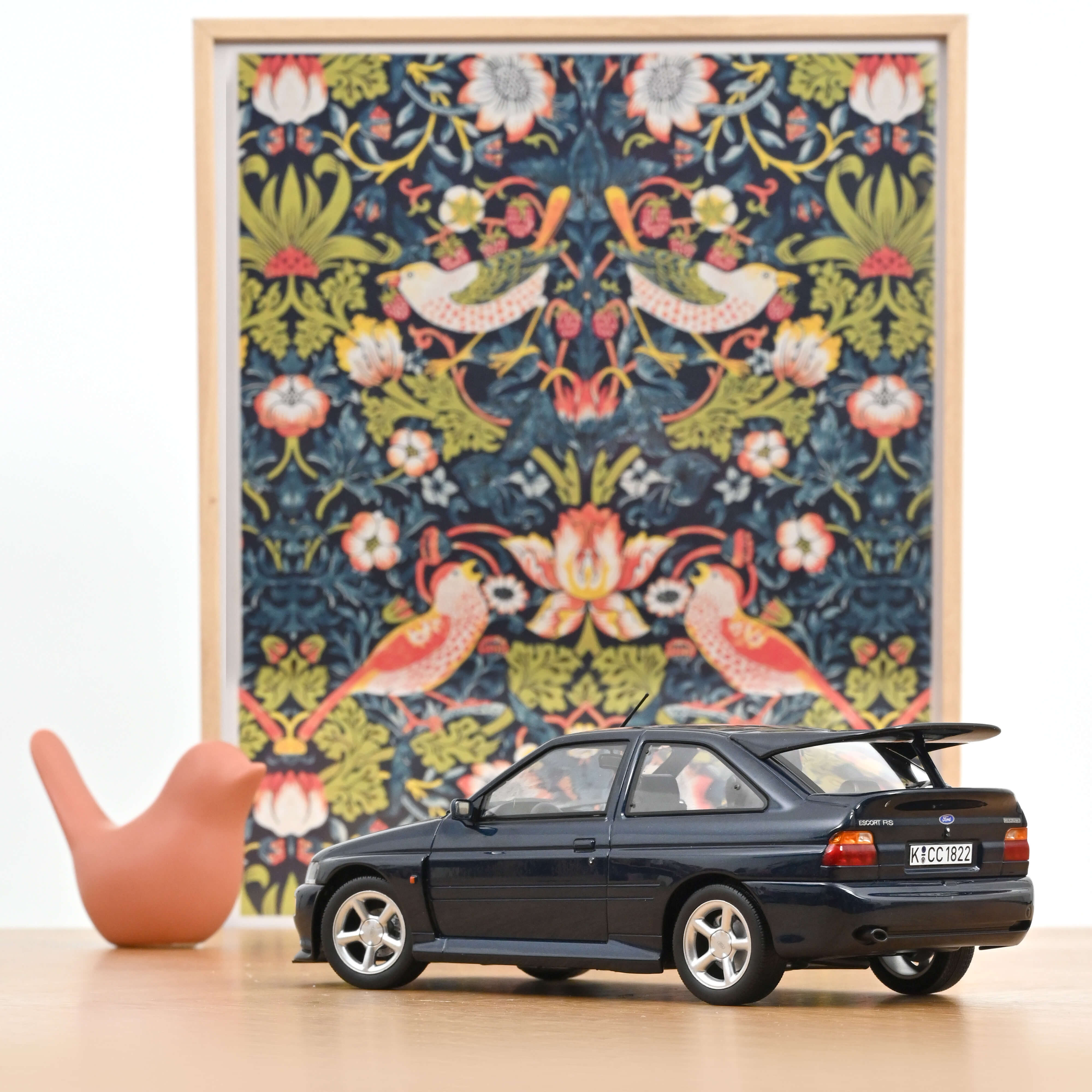 norev-ford-escort-cosworth-1992-blu-petrolio-metallizzato-1-18-200-pz image 2