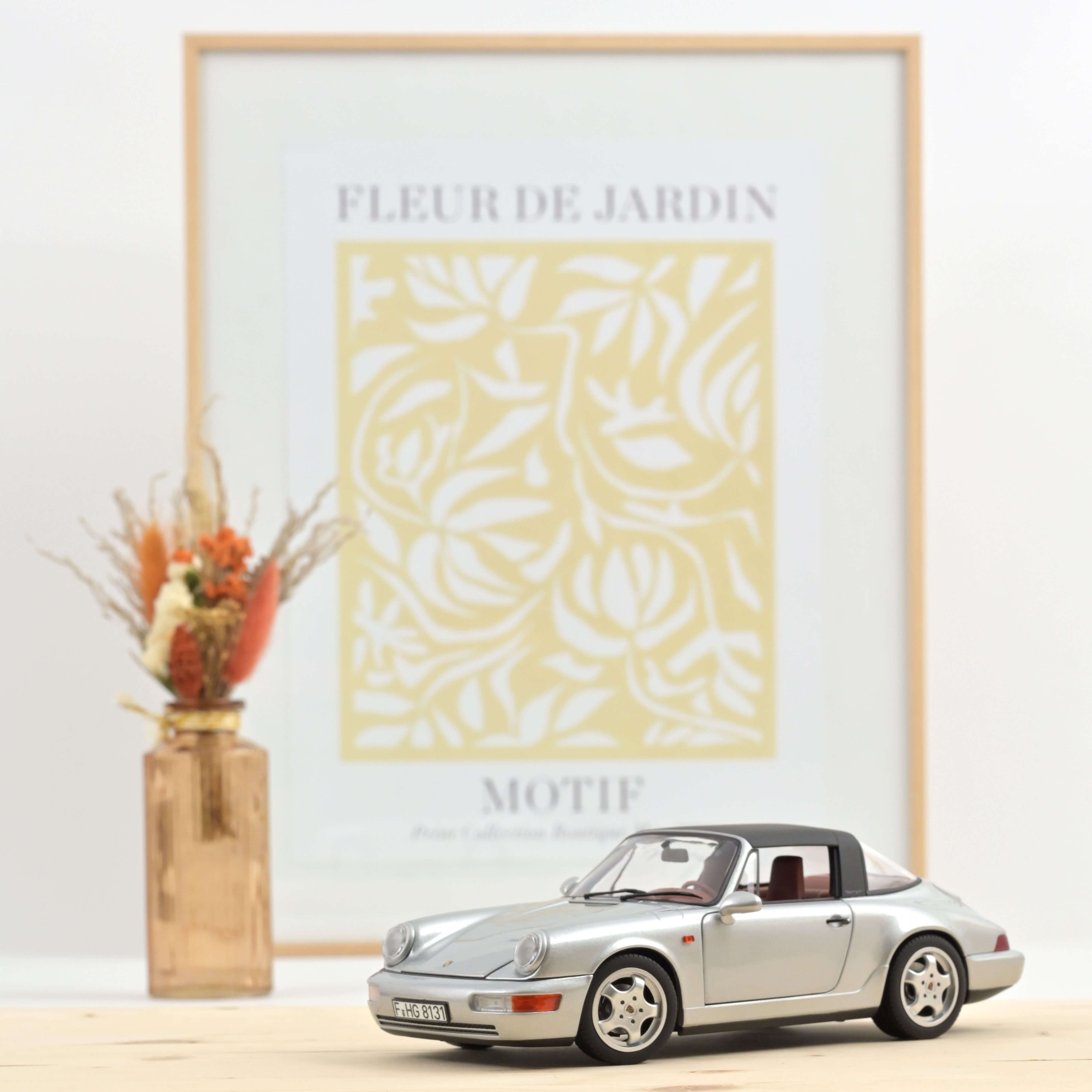 norev-porsche-911-carrera-4-targa-1991-964-modellino-auto-1-18-argento-polare image 2
