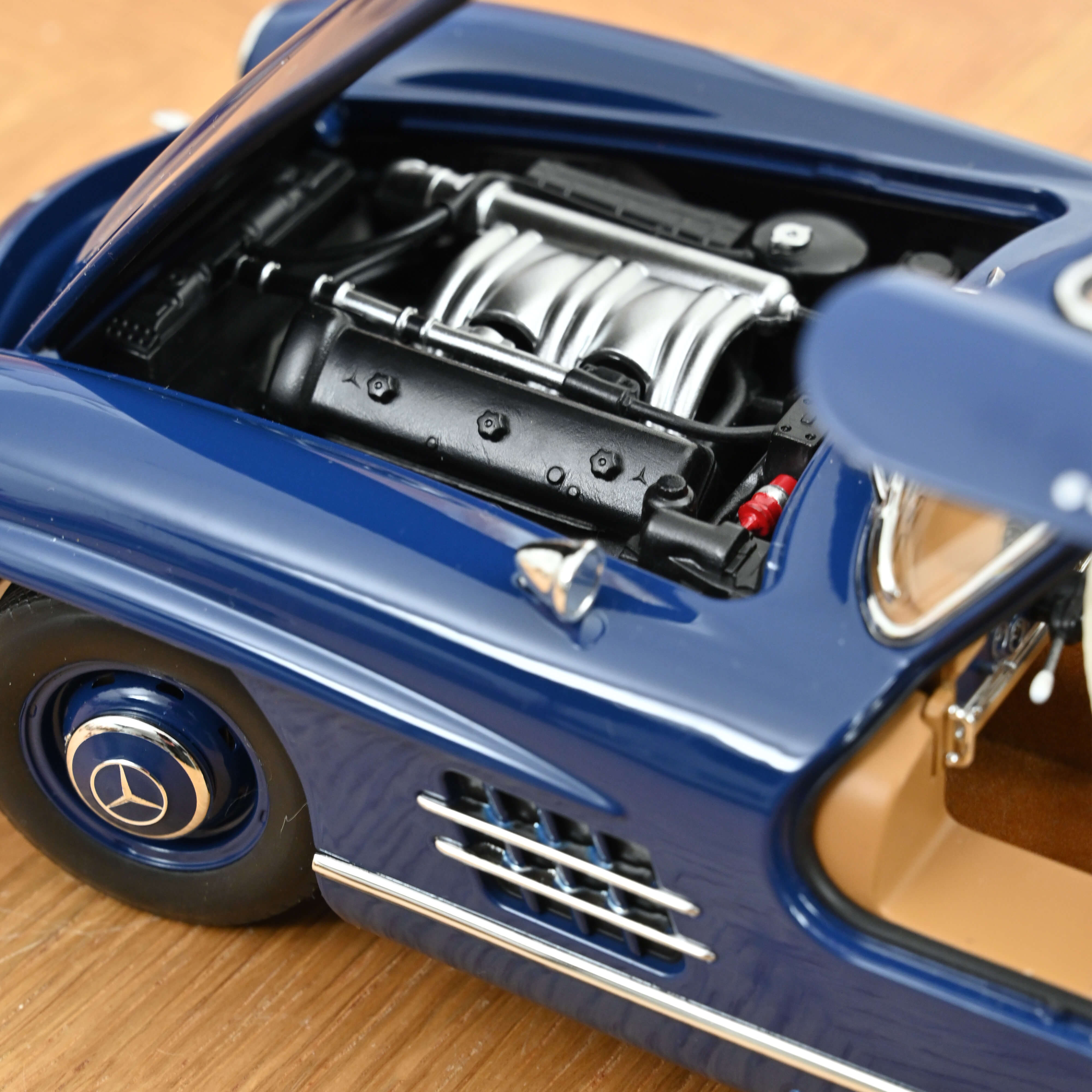 norev-mercedes-benz-300-sl-1954-bleu-modellino-auto-1-18 image 6