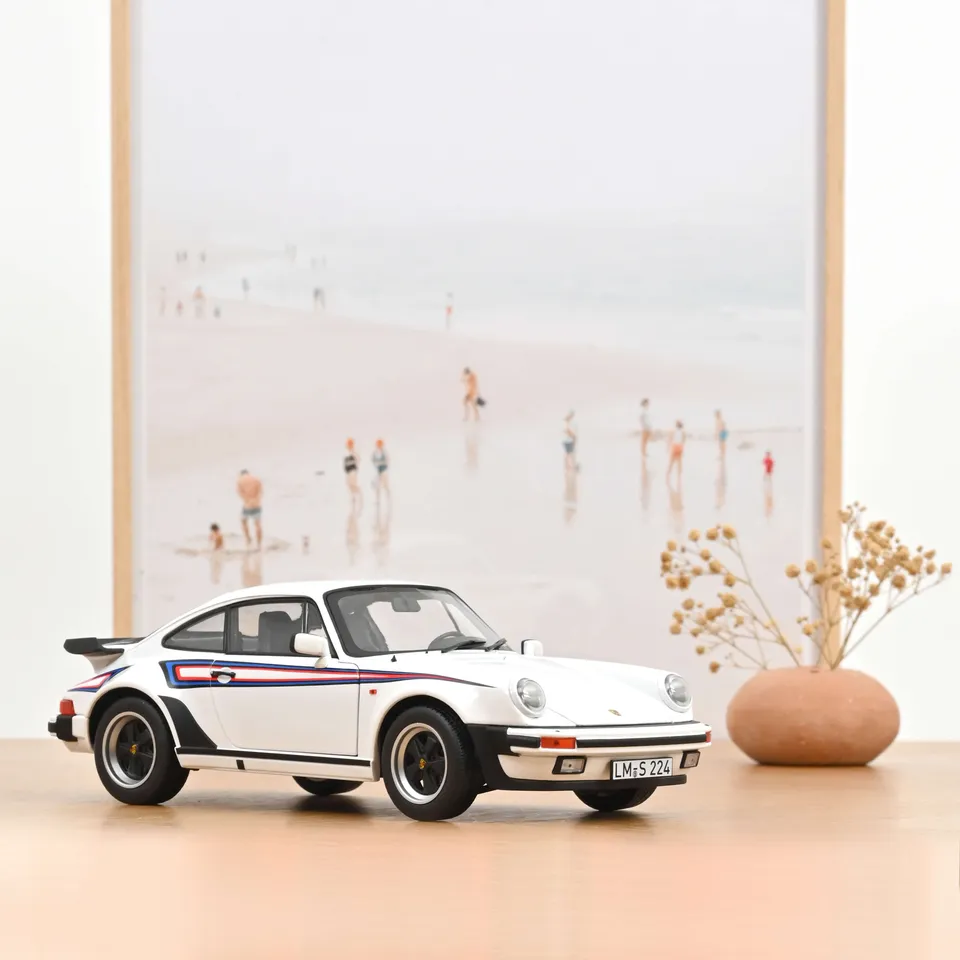norev-porsche-911-turbo-3-3-1980-blanc-martini-modellino-auto-1-18 image 1