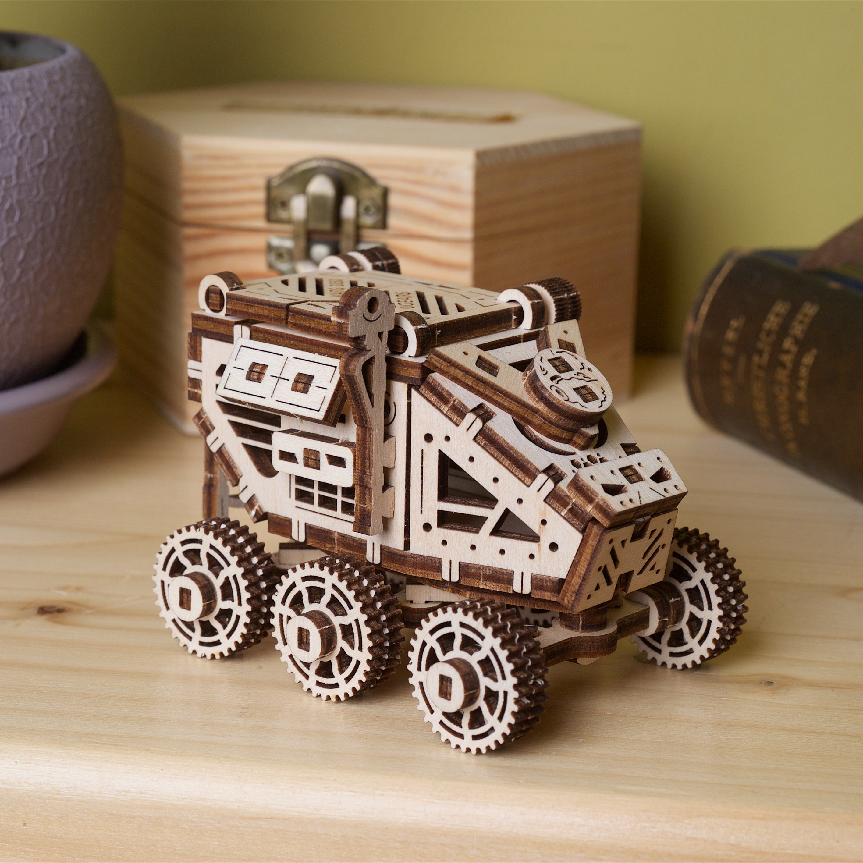 ugears-mars-buggy-mini-rover-spaziale-meccanico-in-legno image 8