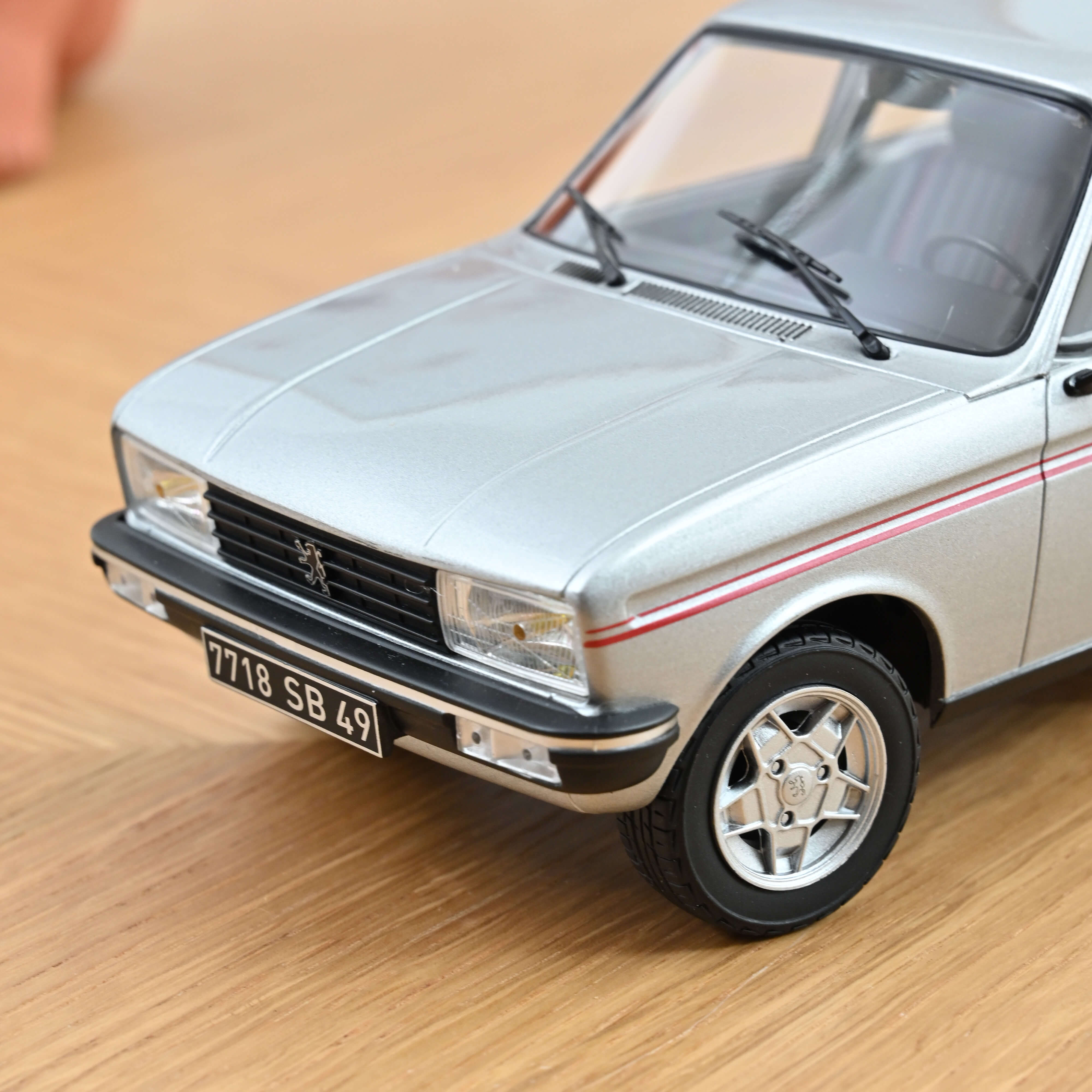 norev-peugeot-104-s-1981-grigia-metallizzata-1-18-edizione-limitata-104-pz image 4