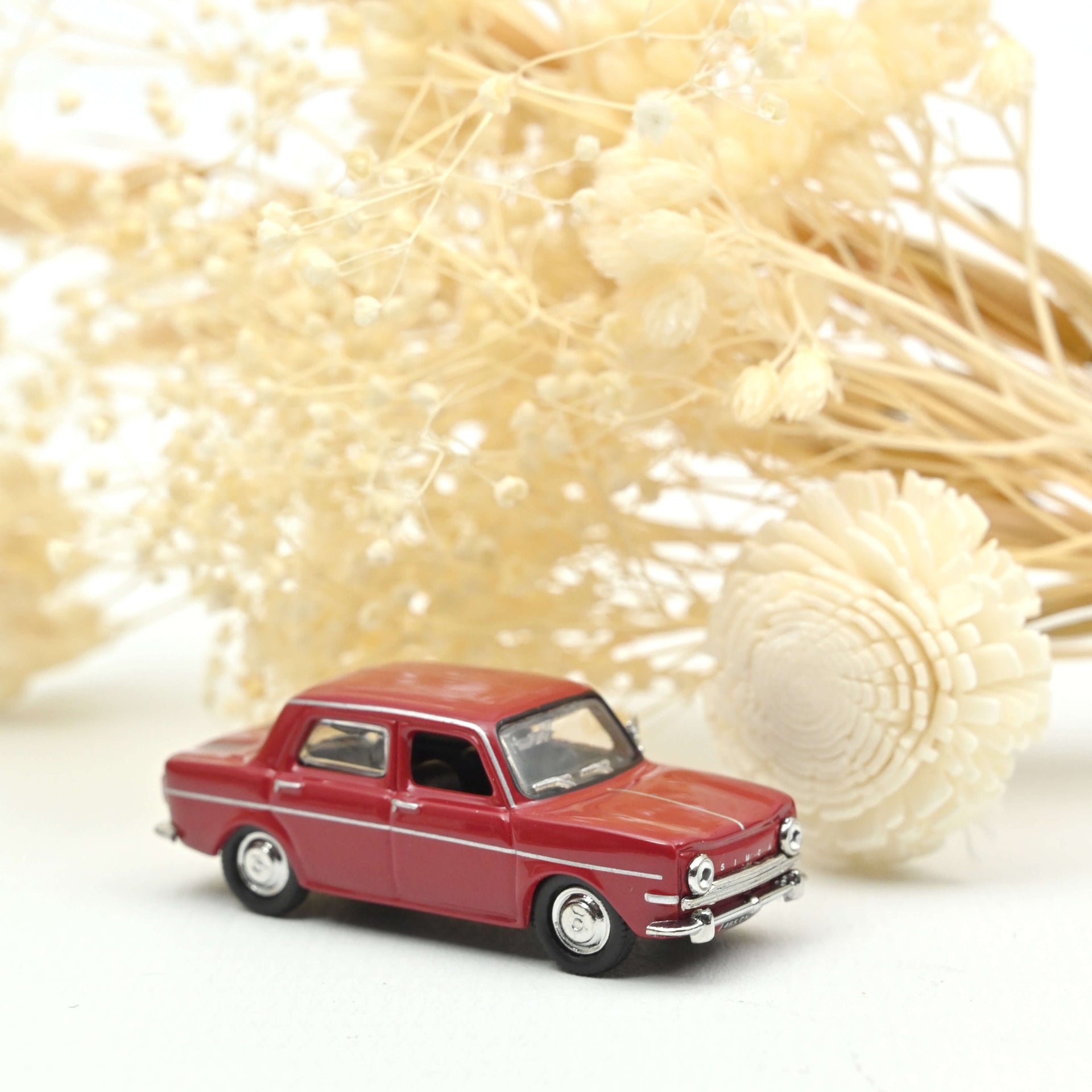 norev-simca-1000-gls-1968-modellino-auto-1-87-rosso image 1