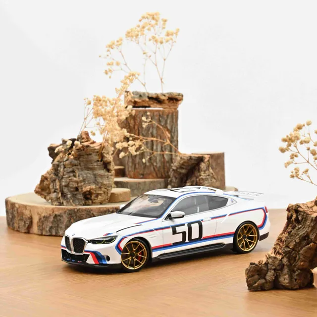norev-bmw-3-0-csl-2023-modellino-auto-die-cast-1-18-bianco image 1