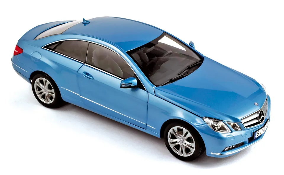 norev-mercedes-benz-classe-e-coup-2009-modellino-auto-1-18-blu-metallizzato image 1