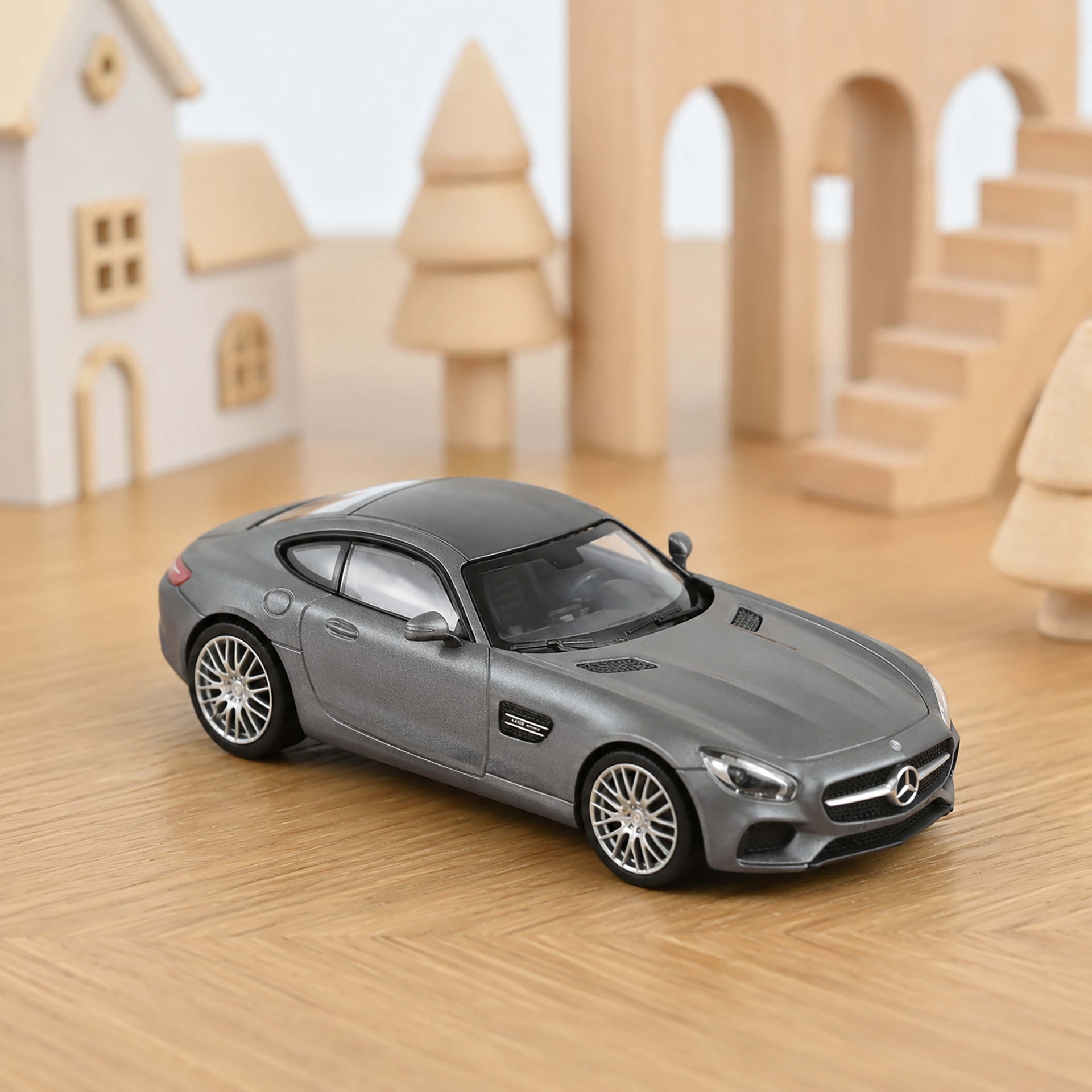 norev-mercedes-amg-gt-s-2015-modellino-auto-1-43-grigio-opaco-2 image 1