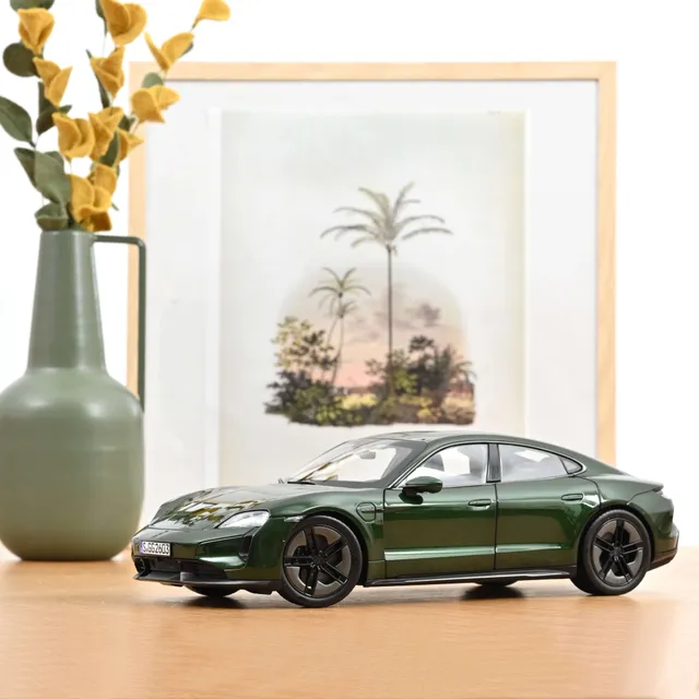norev-porsche-taycan-turbo-s-2024-verde-quercia-neo-1-18-200-pz image 1