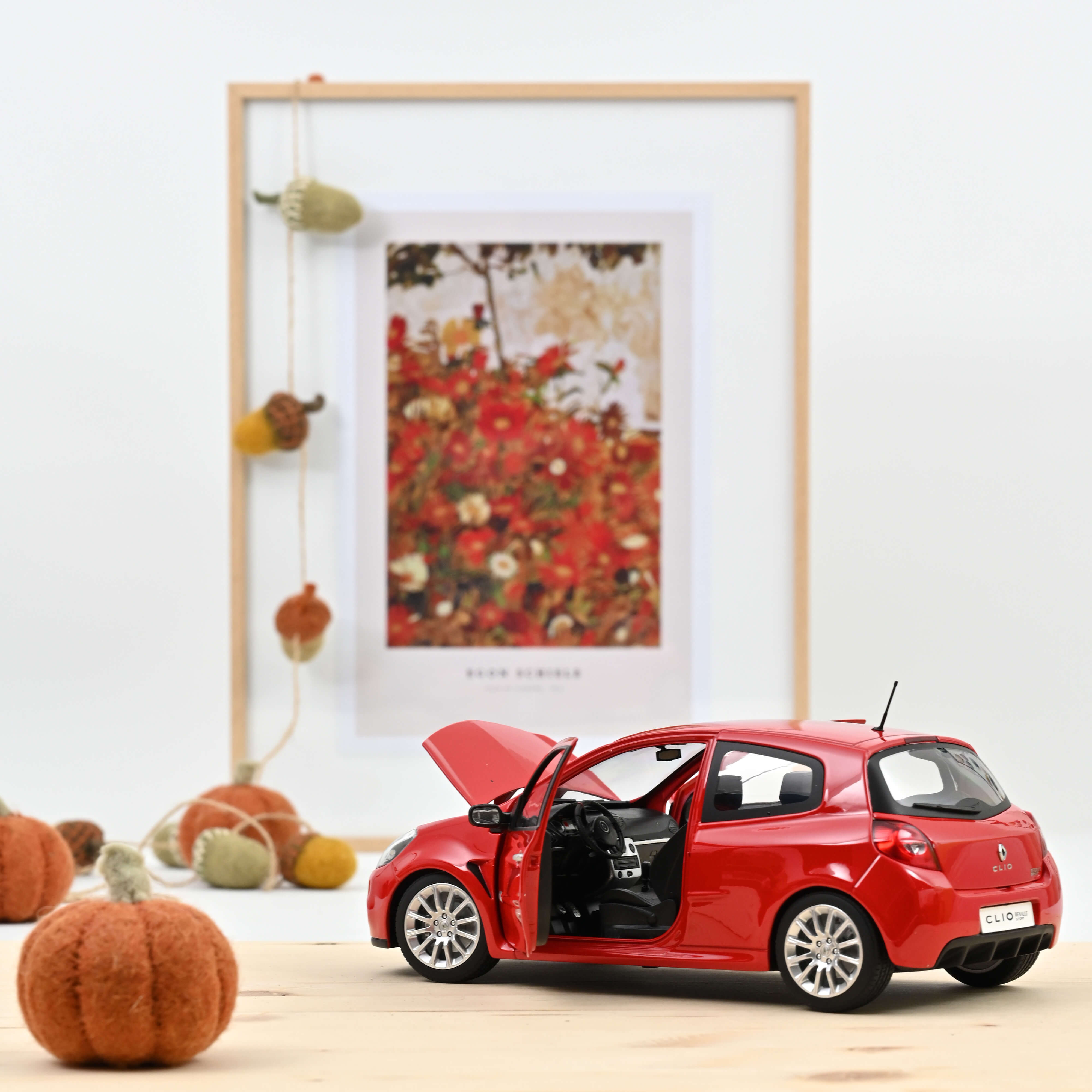 norev-renault-clio-r-s-2006-rosso-toro-1-18 image 2