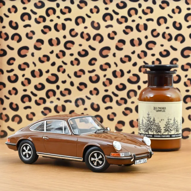 norev-porsche-911-t-1969-sepia-brown-1-18-400pcs image 1
