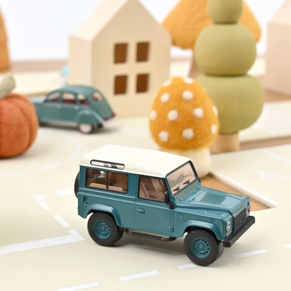 norev-land-rover-defender-1995-blu-1-43-modellino-jet-car-bicolore image 1