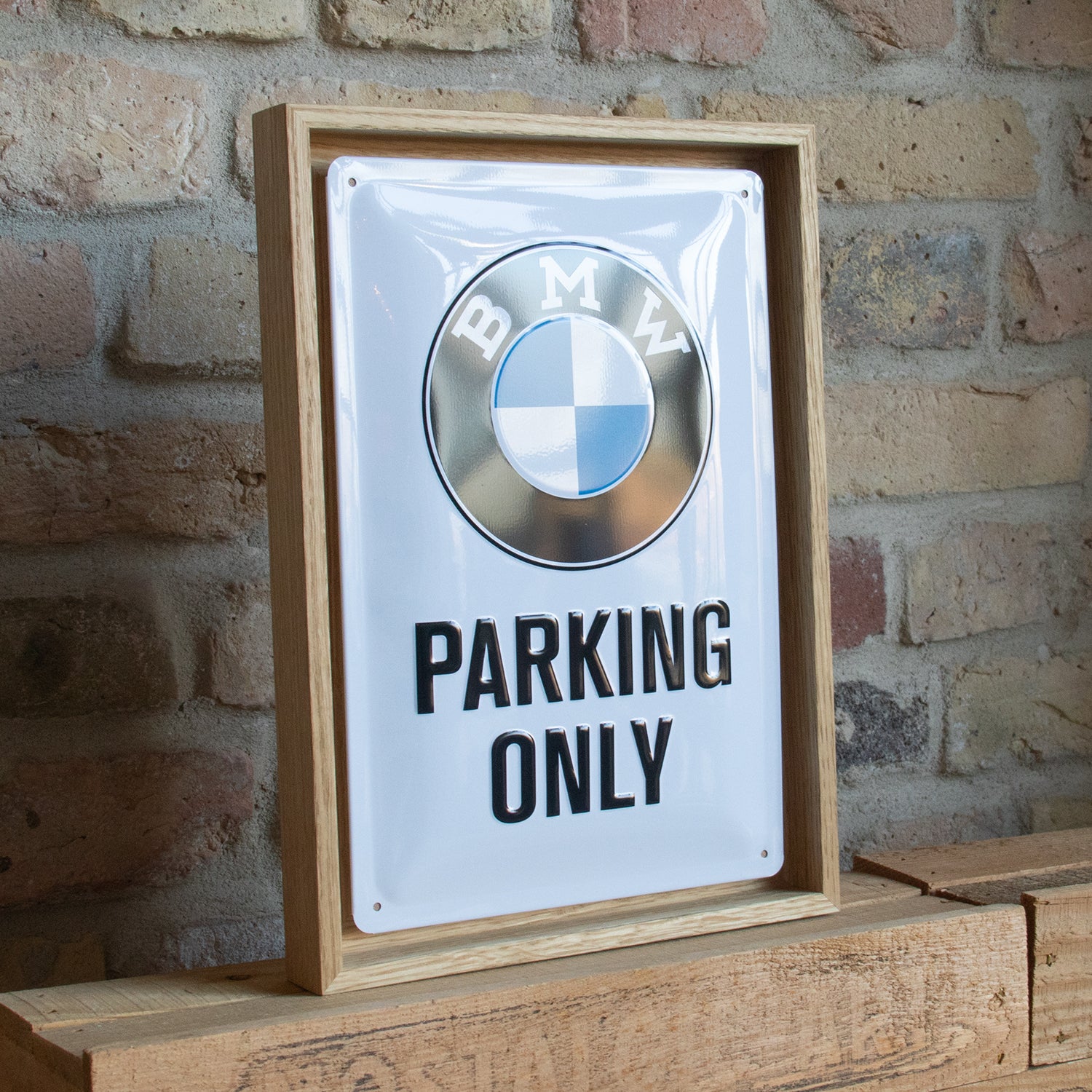 nostalgic-art-bmw-parking-only-white-targa-in-metallo-con-cornice-n-frame-m image 2
