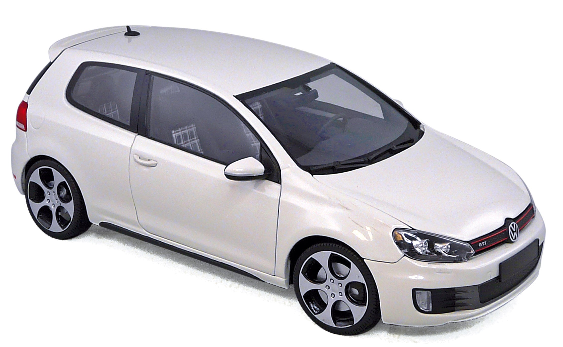 norev-vw-golf-gti-2009-candy-blanc-1-18-modellino-die-cast image 1