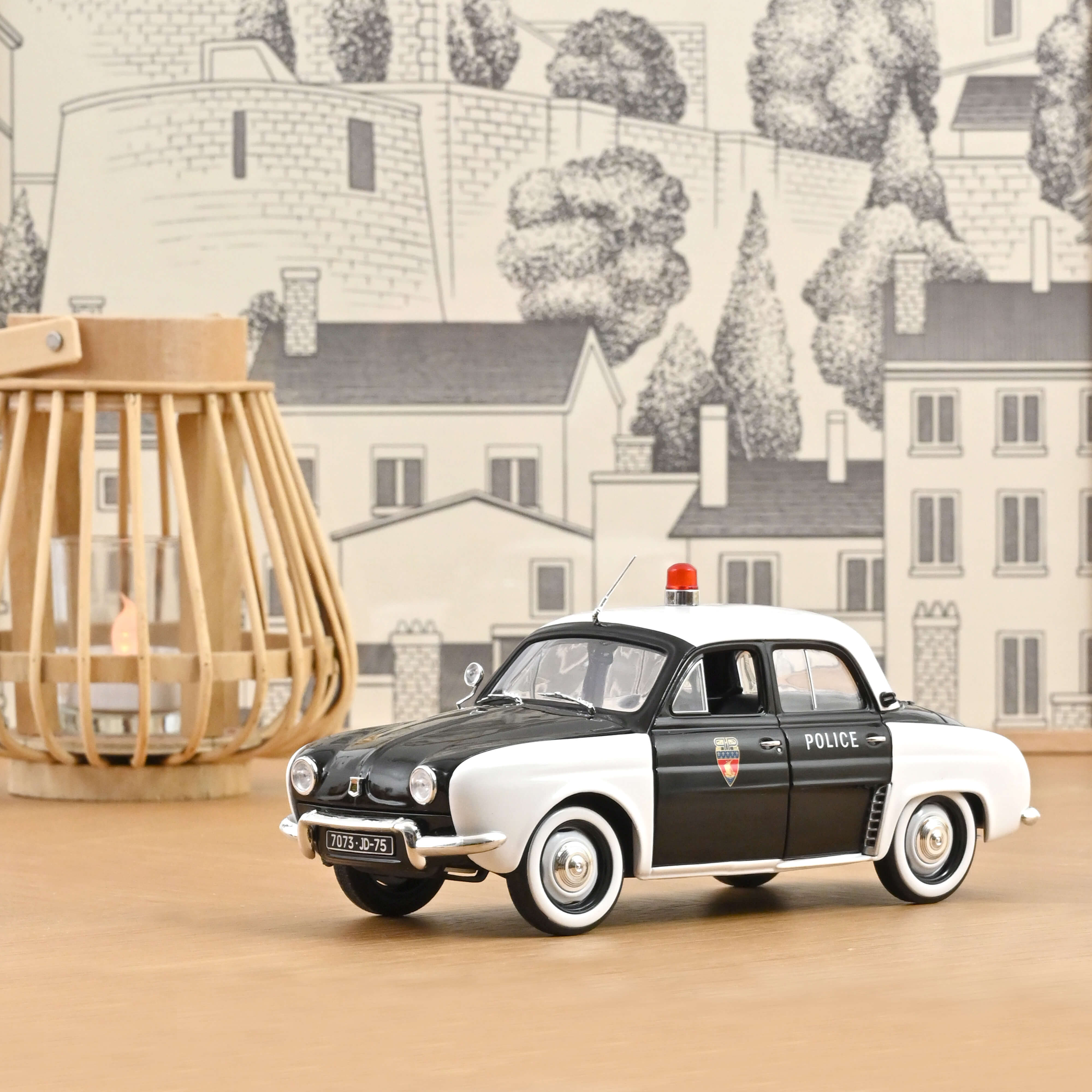norev-renault-dauphine-1958-police-pie-modellino-auto-1-18-200-pcs image 1