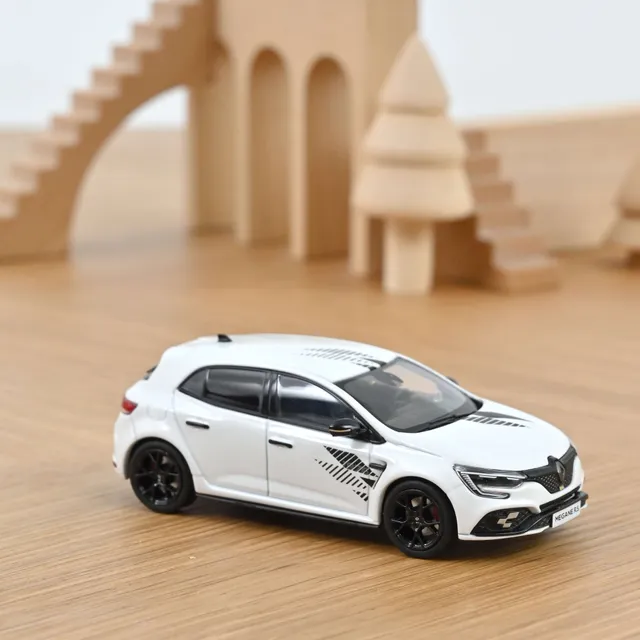 norev-renault-m-gane-r-s-ultime-2023-modellino-auto-1-43-bianco-perla image 1