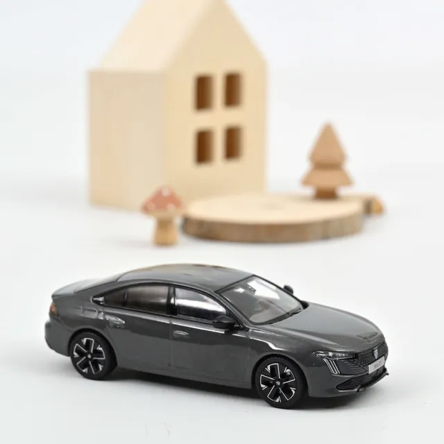 norev-peugeot-508-gt-hybrid-2023-modellino-auto-1-43-grigio-selenium image 1