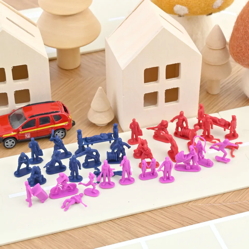 norev-vigili-del-fuoco-e-figurine-citt-1-64-set-36-pezzi image 1