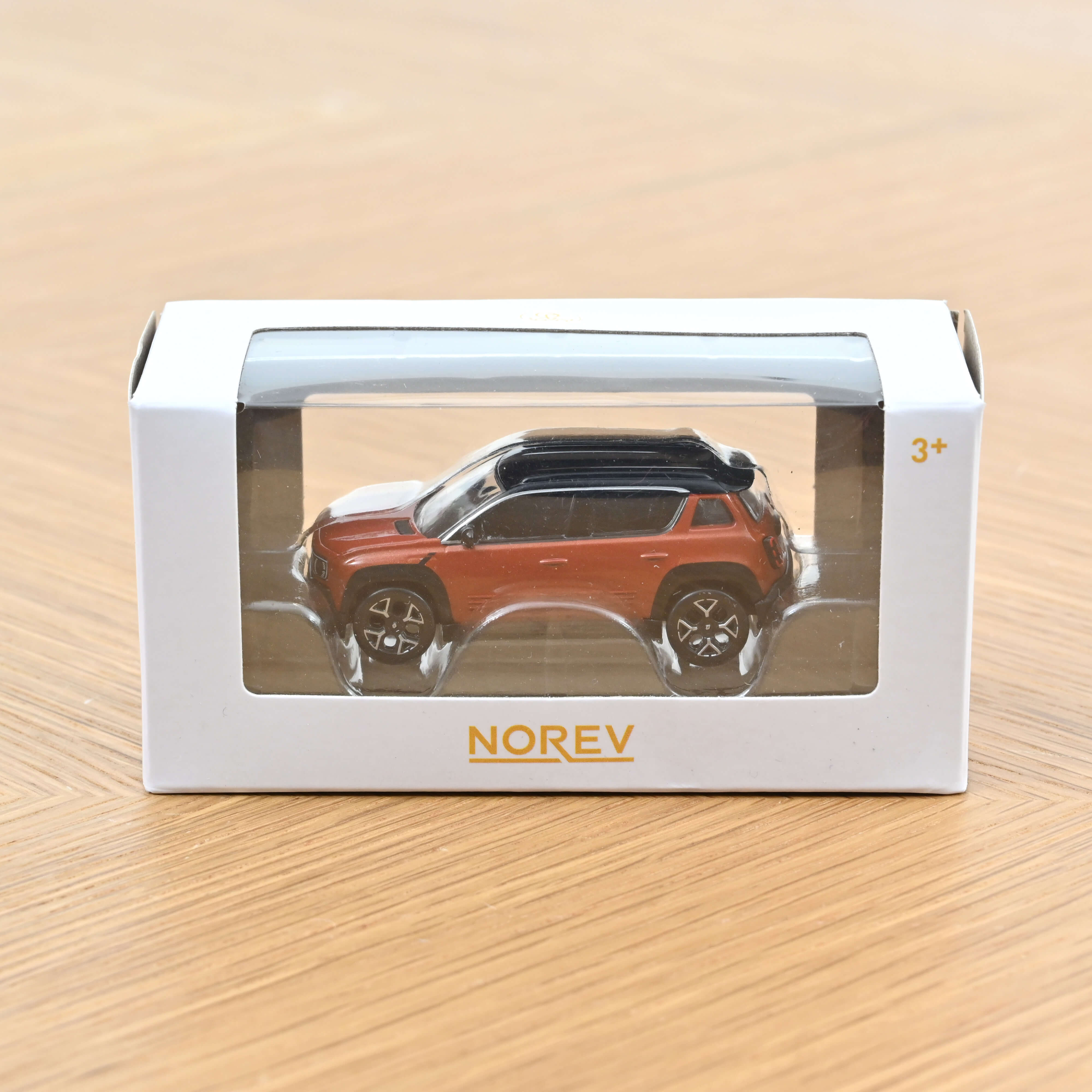 norev-renault-4-e-tech-electrique-2025-auto-in-miniatura-1-64-brun-terracotta image 2