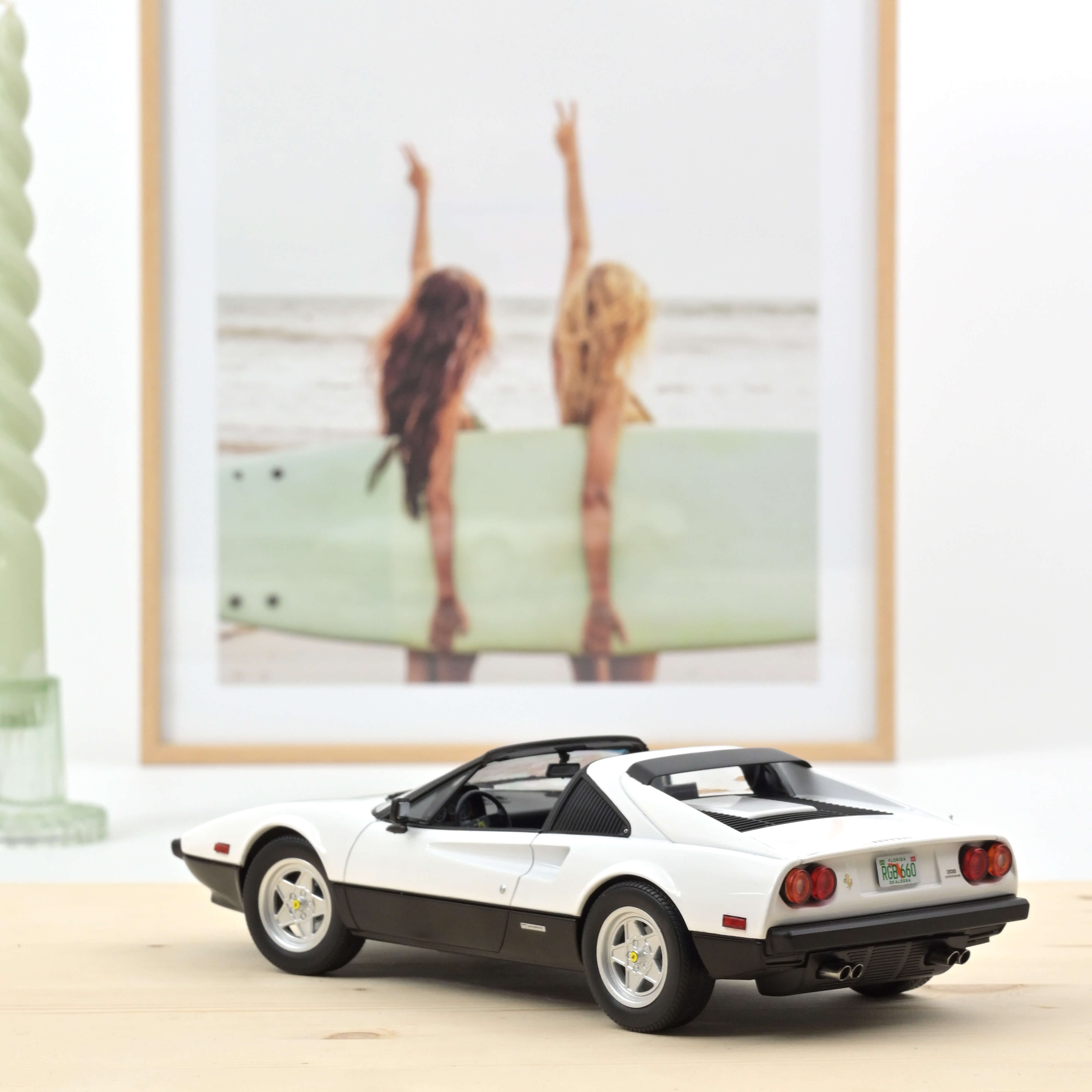 norev-ferrari-308-gts-1982-bianco-e-nero-1-18-modellino-auto-esclusiva-web-200-p image 2