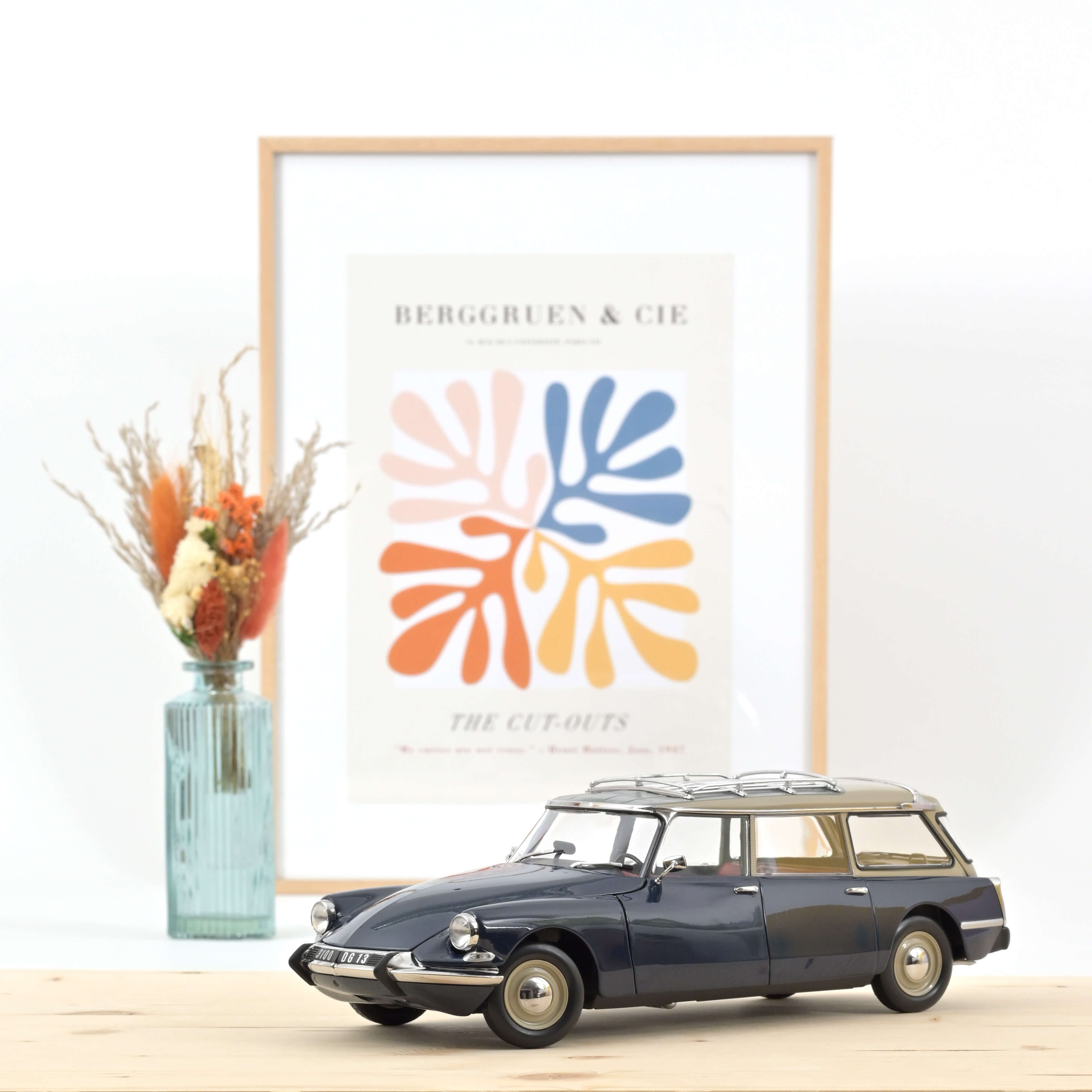 norev-citro-n-id-19-break-1967-modellino-auto-1-18-bleu-orient image 2