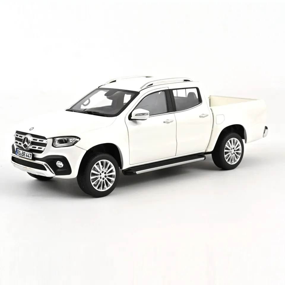 norev-mercedes-benz-classe-x-2017-modellino-pick-up-1-18-bianco image 1