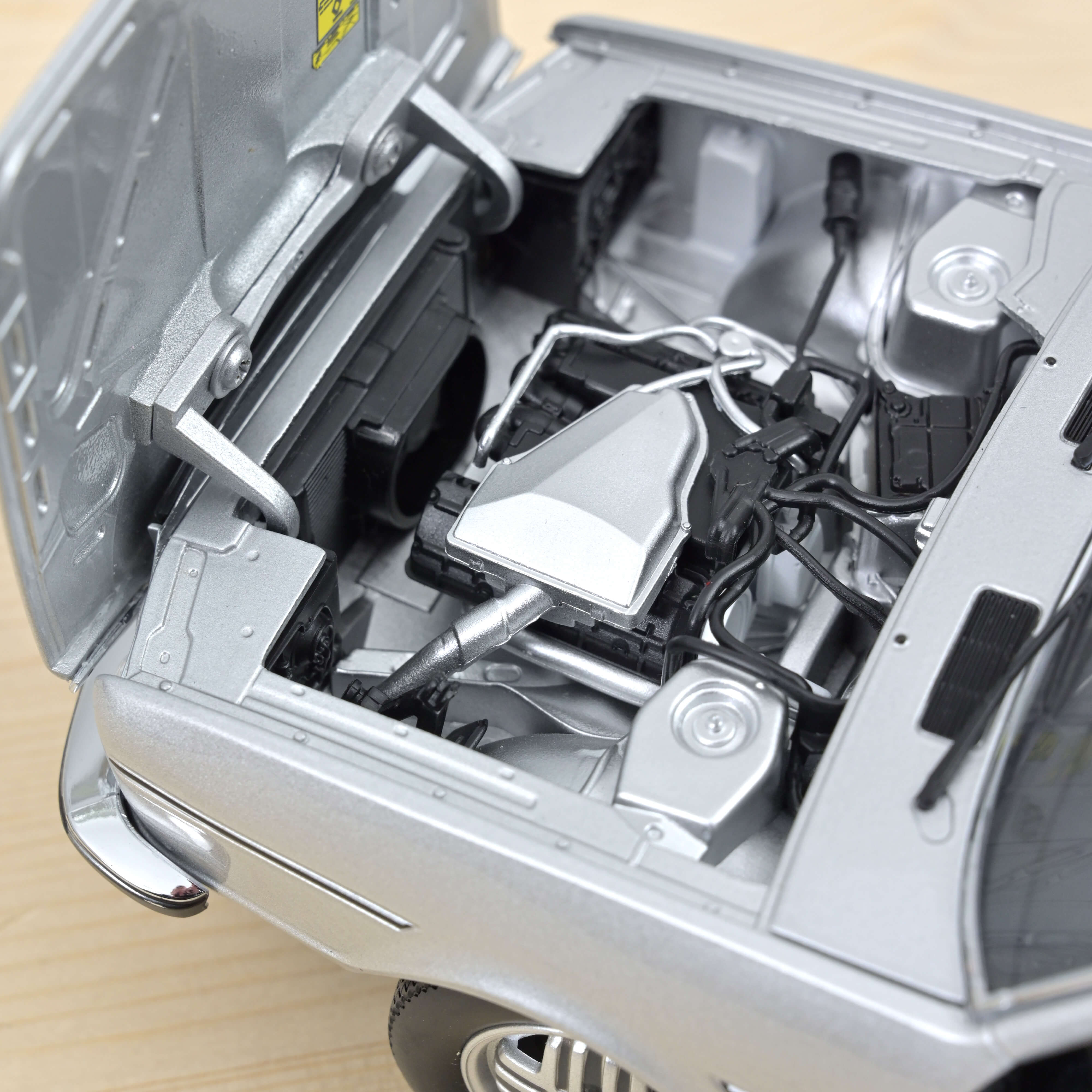norev-renault-30-tx-1979-modellino-auto-1-18-argento-con-cofano-apribile image 3