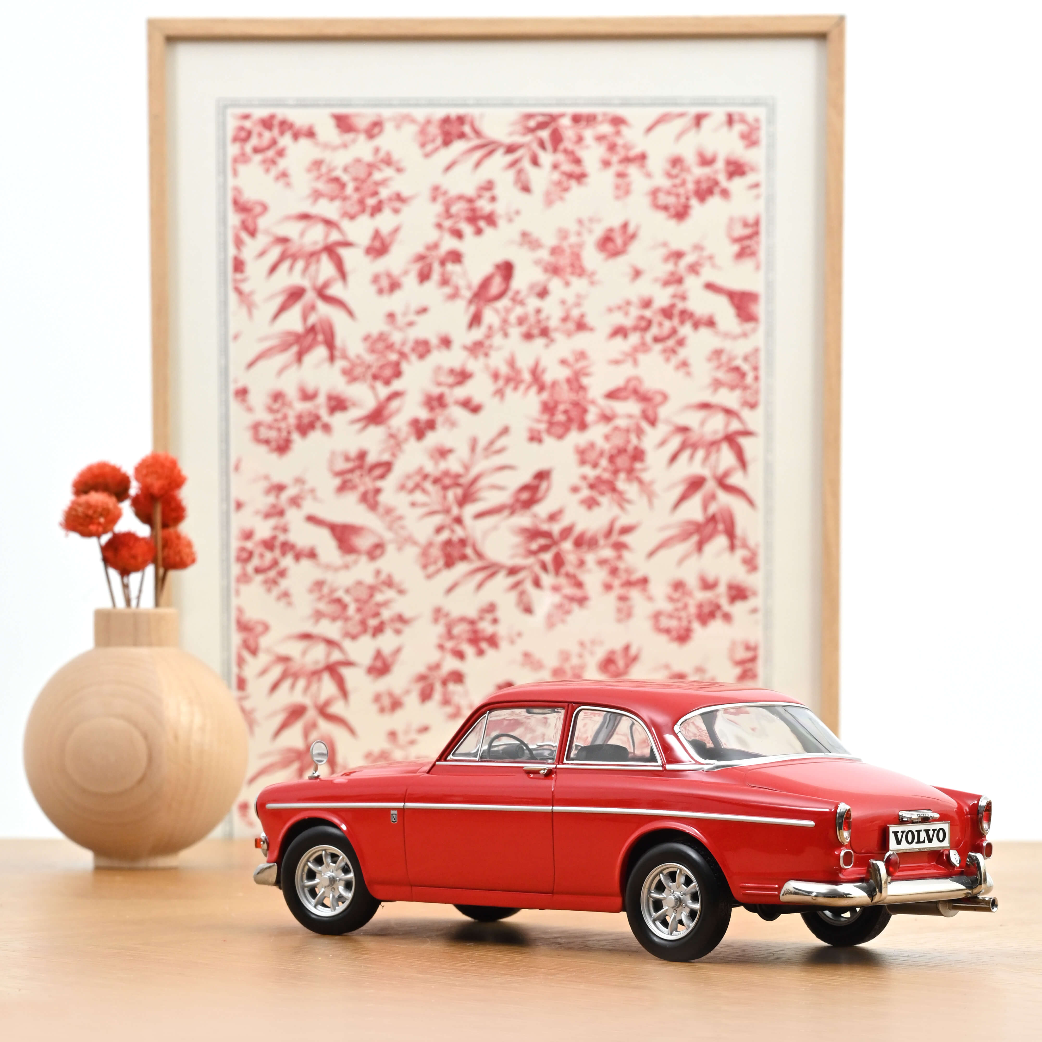 norev-volvo-123-gt-1968-rouge-1-18-modellino-amazon-sportiva-d-epoca image 2