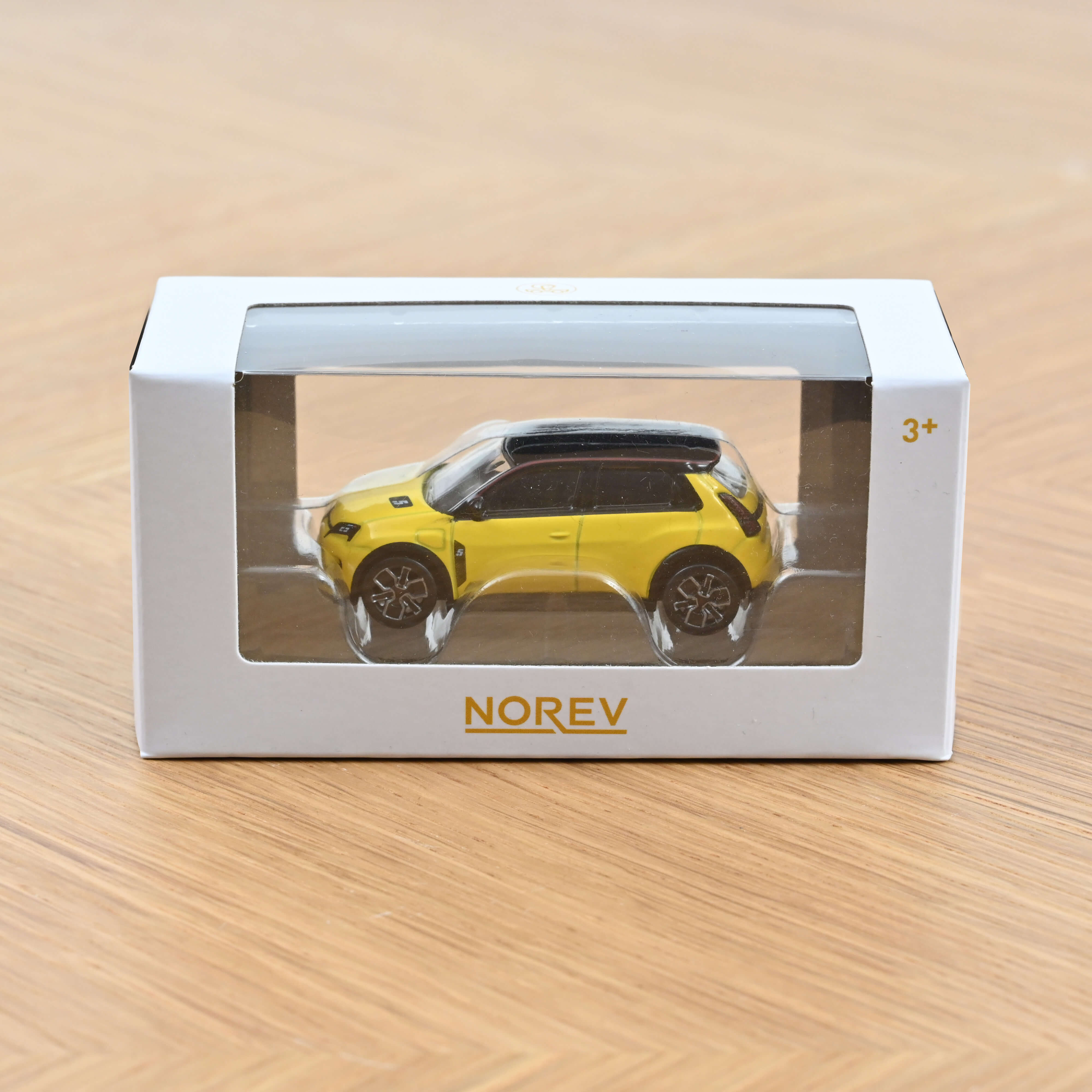 norev-renault-5-e-tech-elettrica-2024-giallo-pop-nero-1-64 image 2