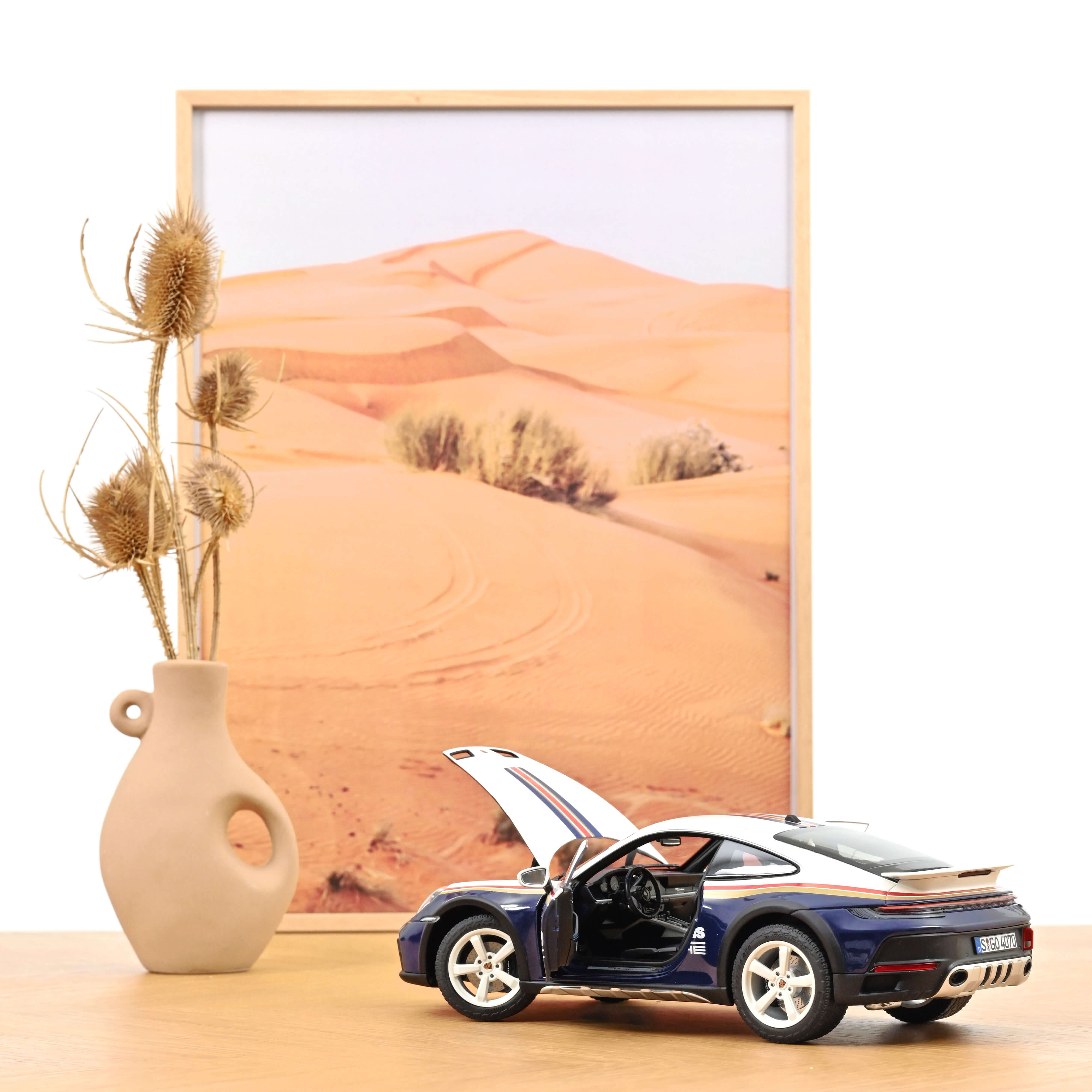 norev-porsche-911-dakar-2023-roughroads-modellino-auto-1-18 image 2