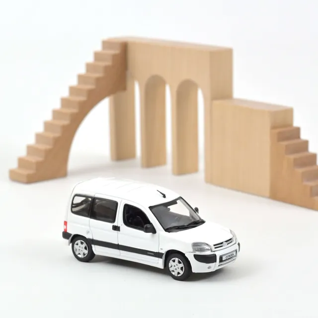 norev-citro-n-berlingo-2004-modellino-auto-1-43-bianco image 1