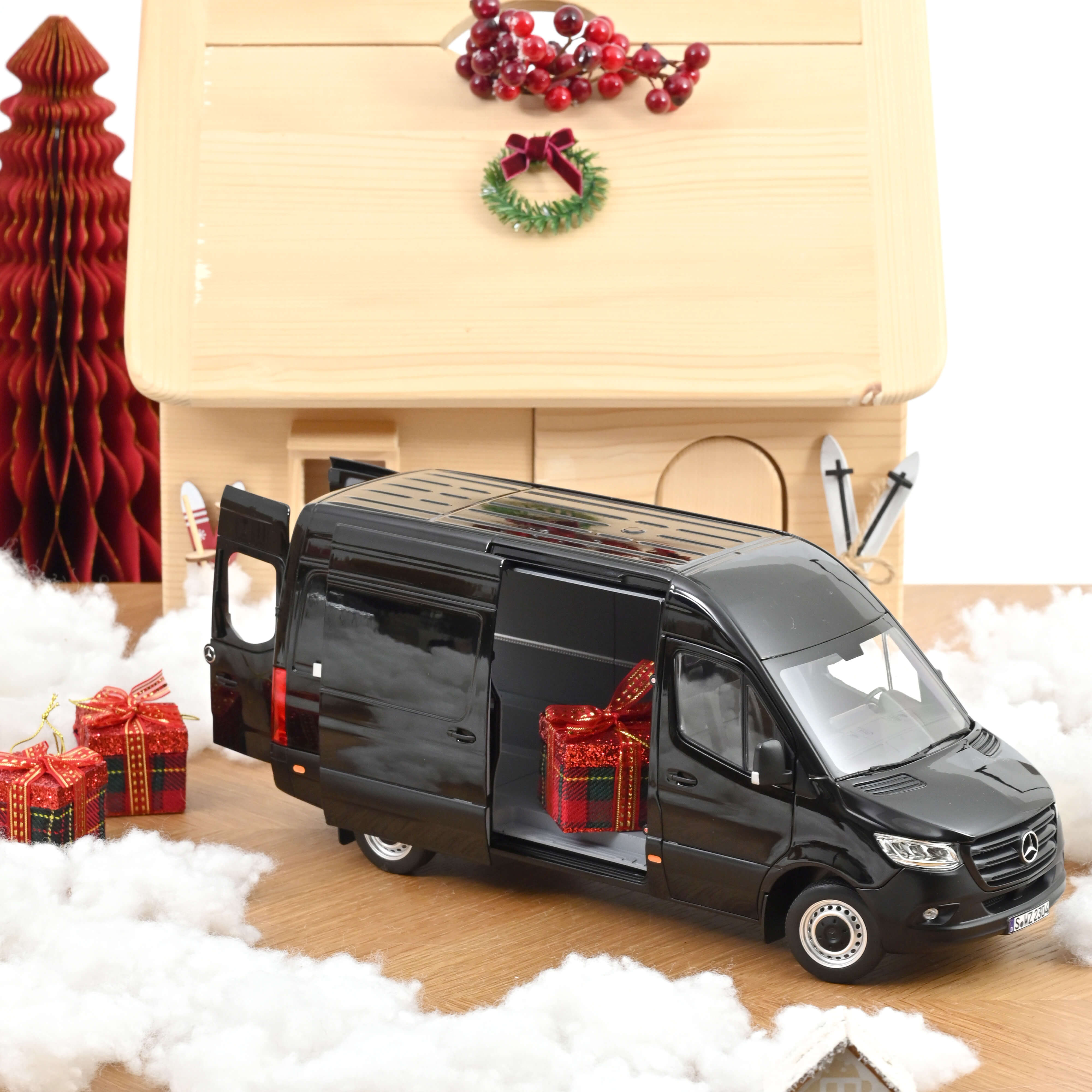 norev-mercedes-benz-sprinter-2018-modellino-1-18-nero image 4