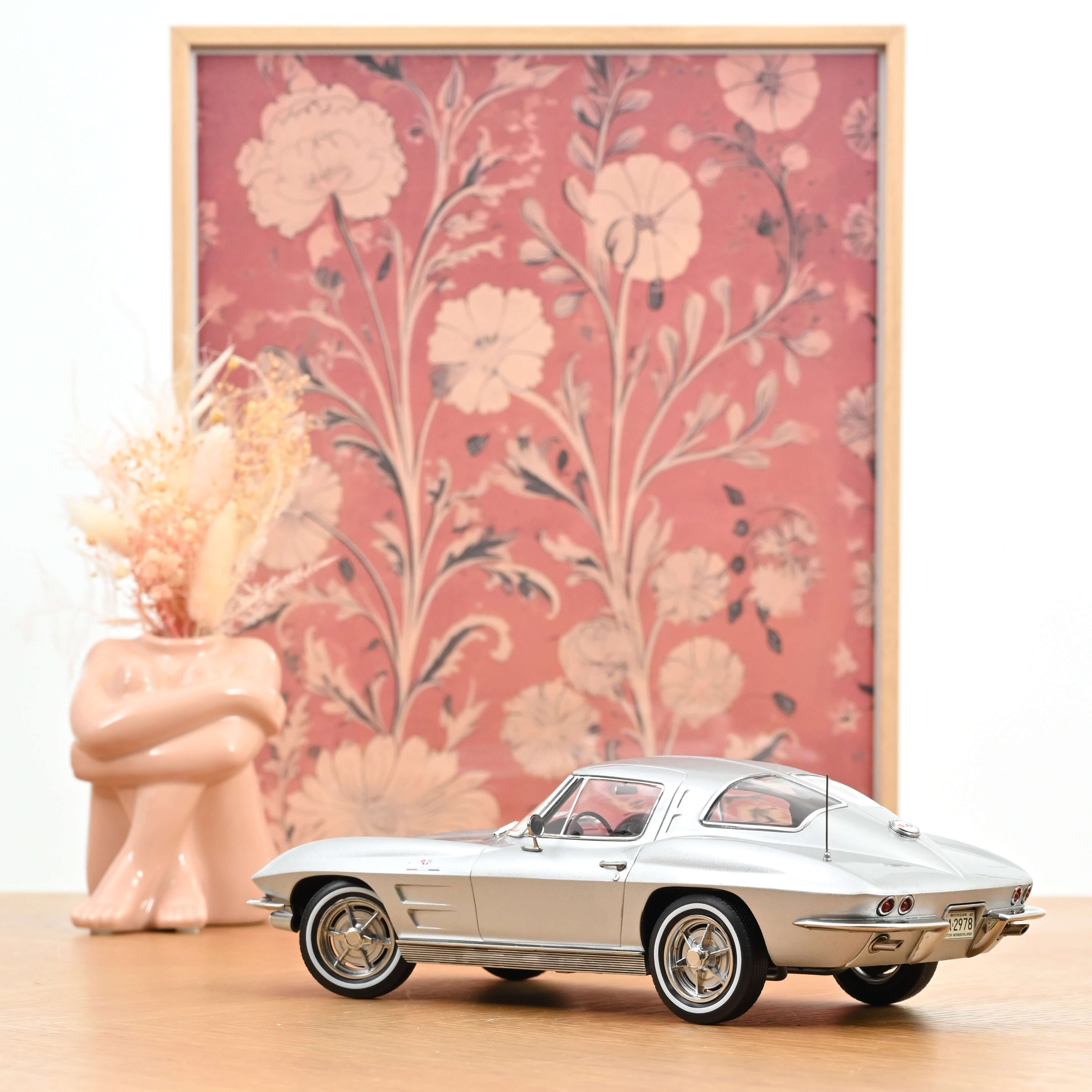norev-chevrolet-corvette-sting-ray-1963-auto-storica-1-18-argento-sebring image 2