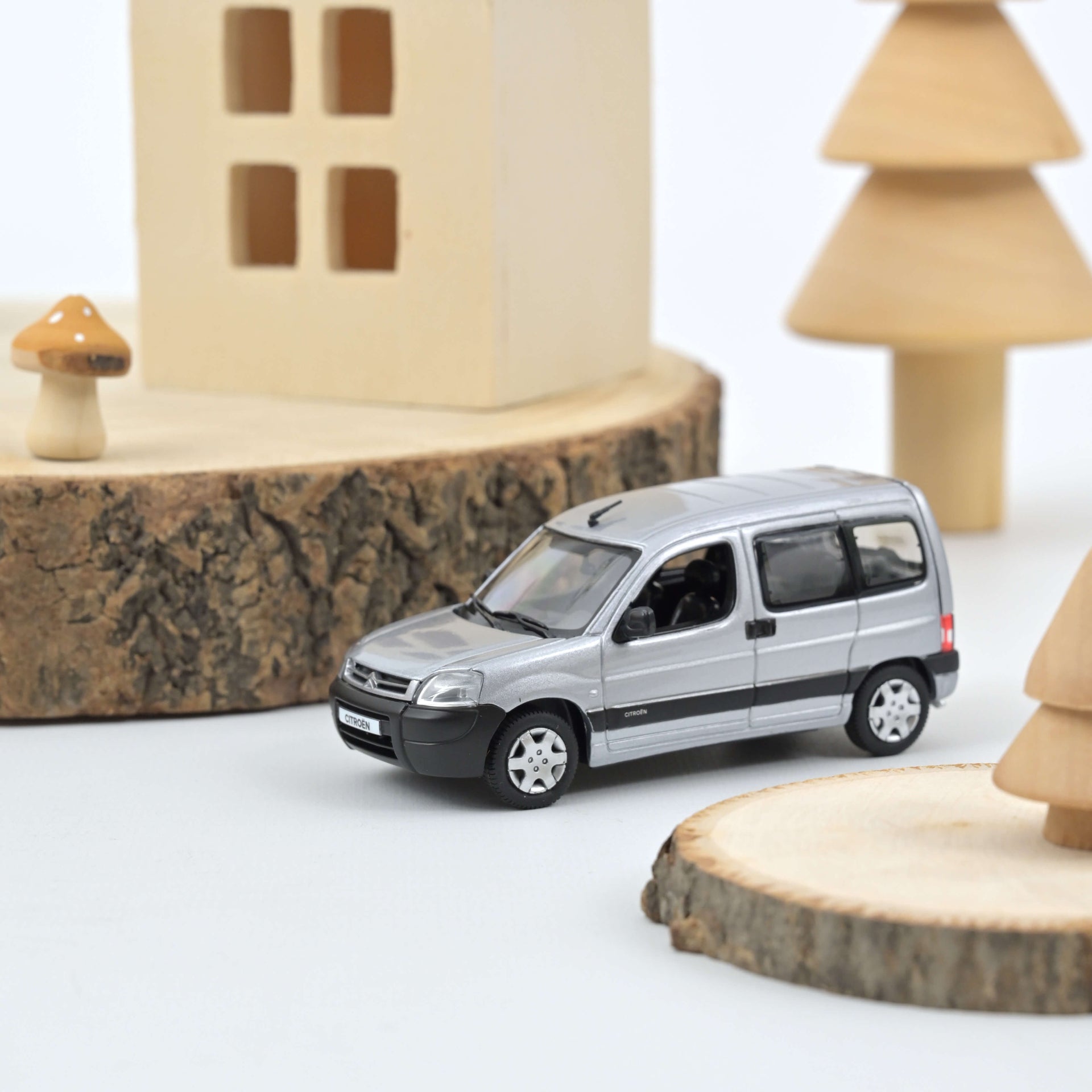 norev-citro-n-berlingo-2004-argento-alluminio-1-43-modellino-auto-die-cast-da-co image 1