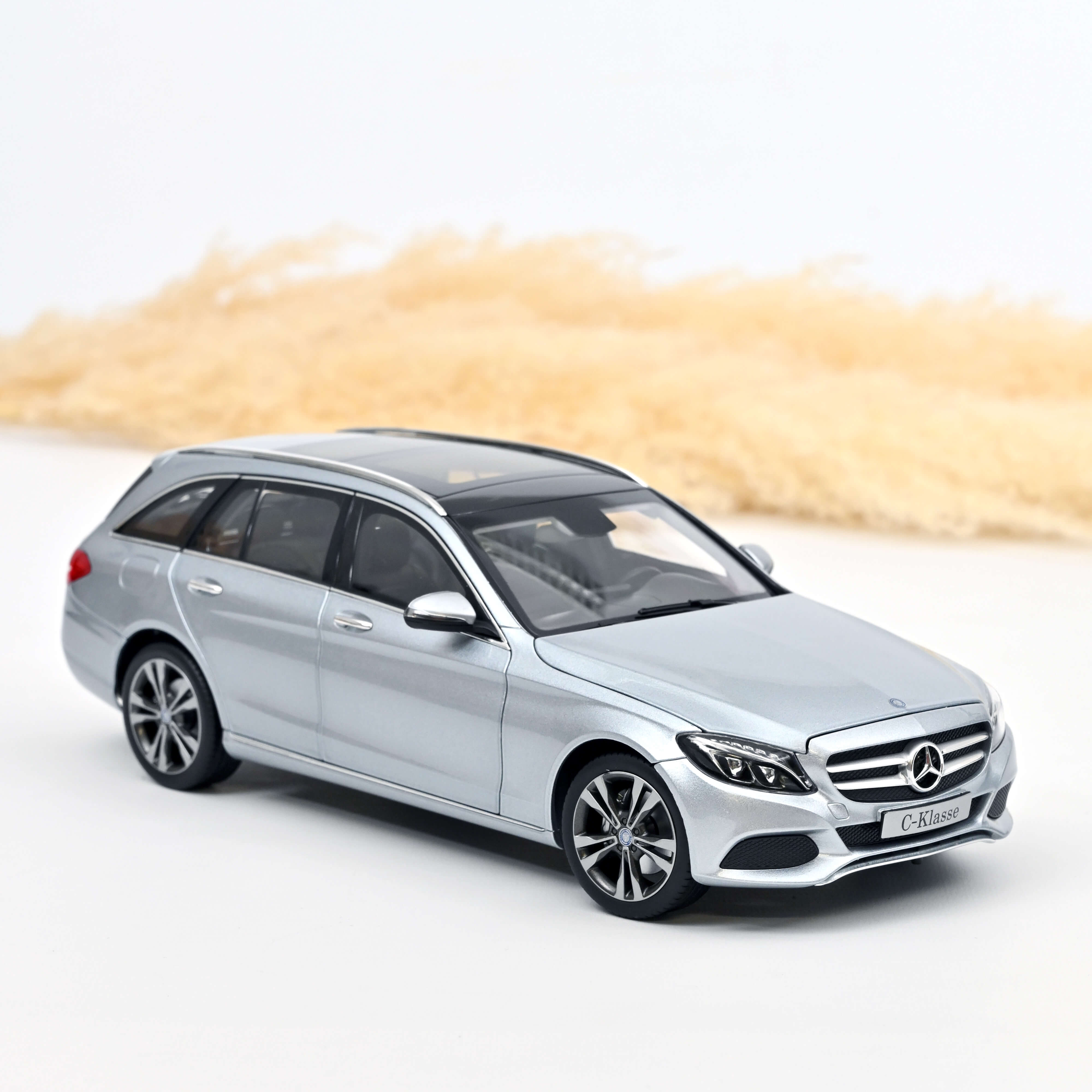 norev-mercedes-benz-classe-c-break-2014-argent-metallise-1-18-modellino-die-cast image 1