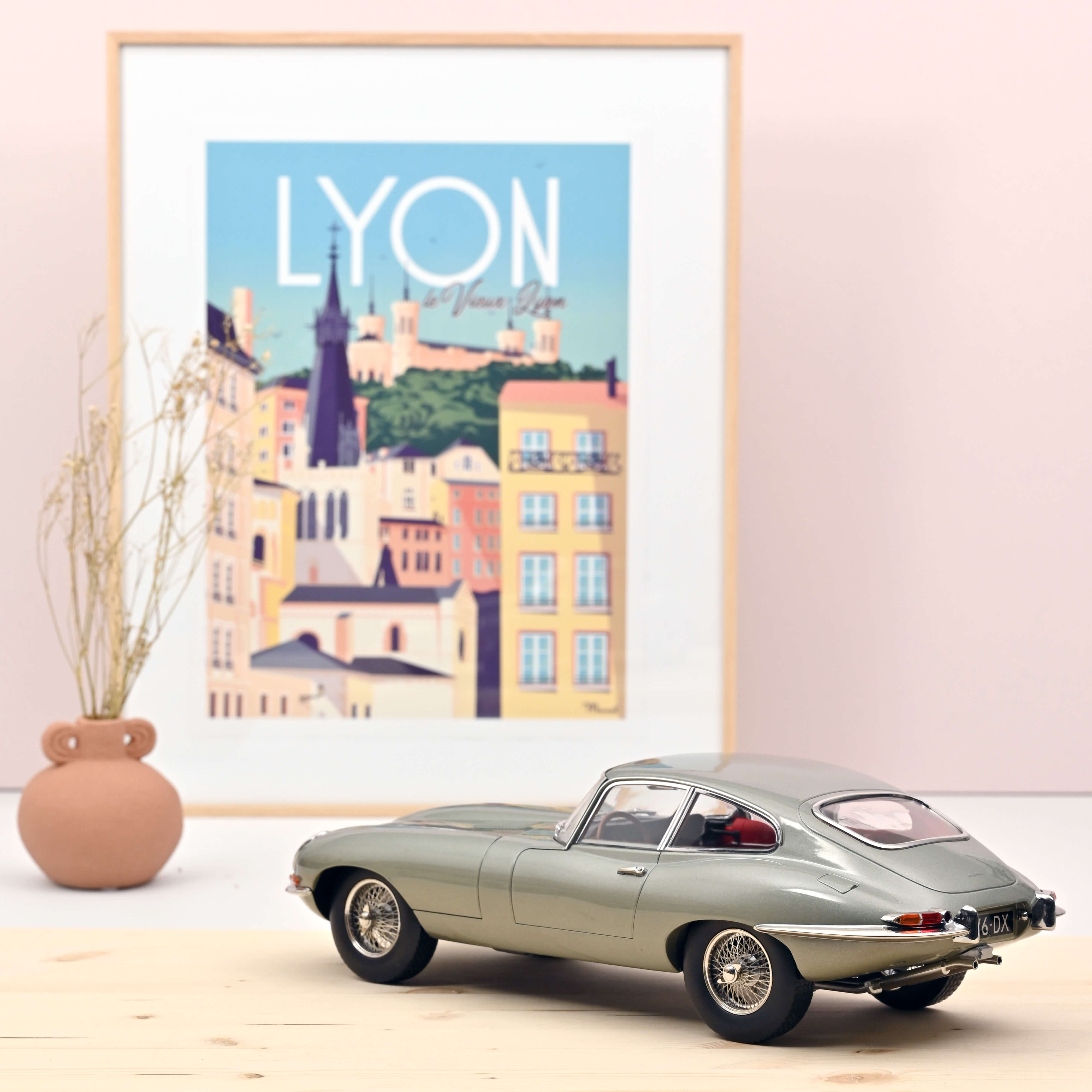norev-jaguar-e-type-coup-1964-grigio-metallizzato-1-12-modellino-auto-d-epoca image 2