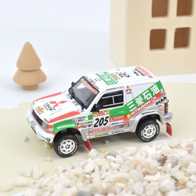 norev-mitsubishi-pajero-1997-vincitore-dakar-n-205-shinozuka-1-43 image 1
