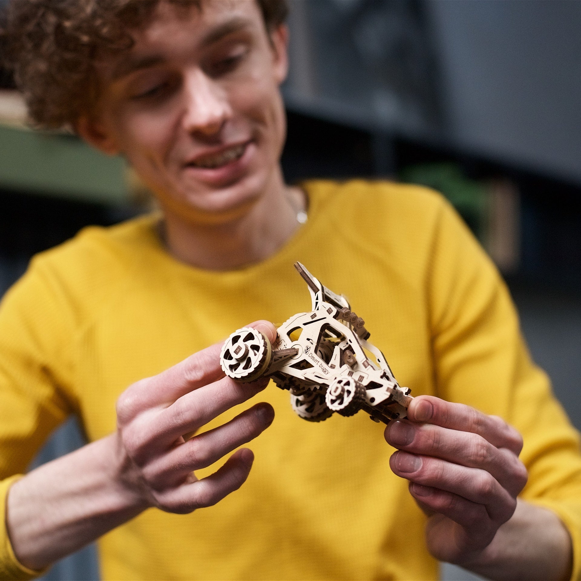 ugears-desert-buggy-u-mini-modello-meccanico-in-legno image 7
