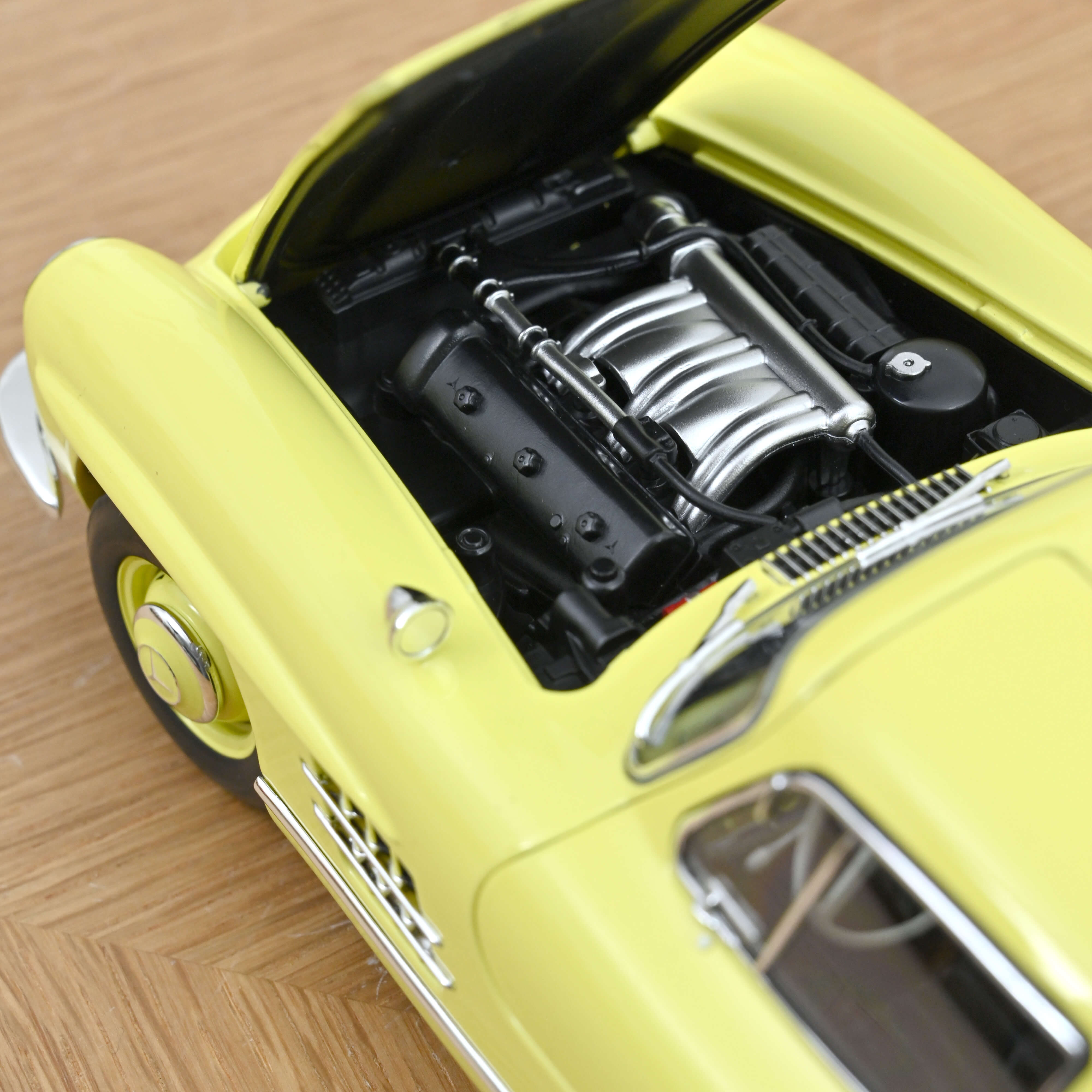 norev-mercedes-benz-300-sl-1954-giallo-fantasia-1-18-200-pz-edizione-limitata image 7