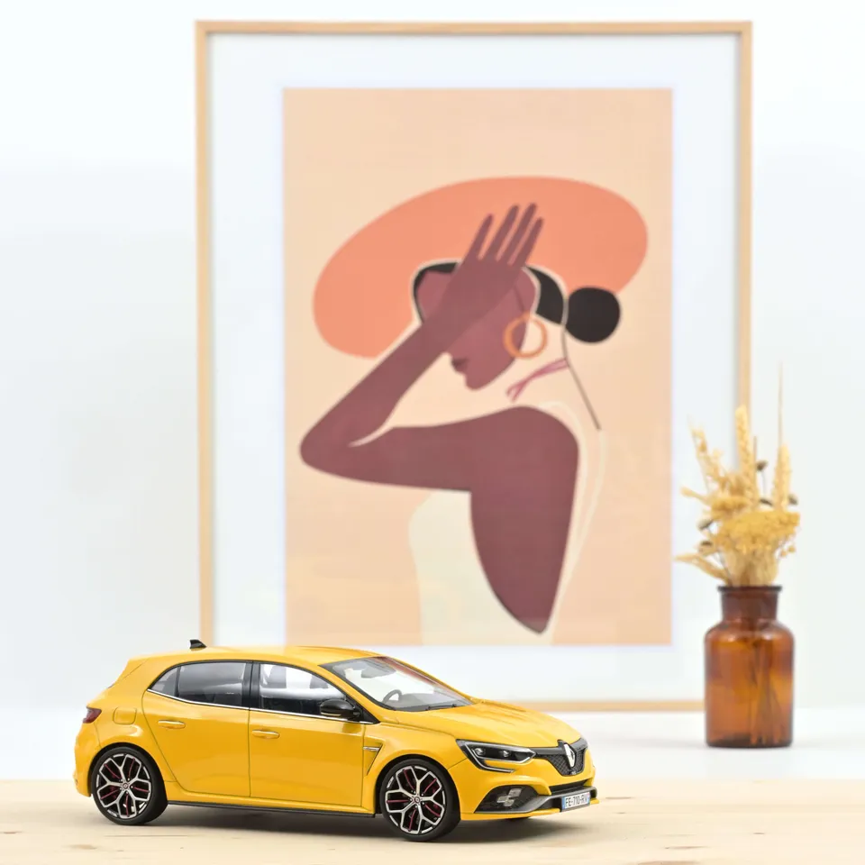 norev-renault-megane-r-s-trophy-2019-giallo-sirius-modellino-auto-1-18 image 1