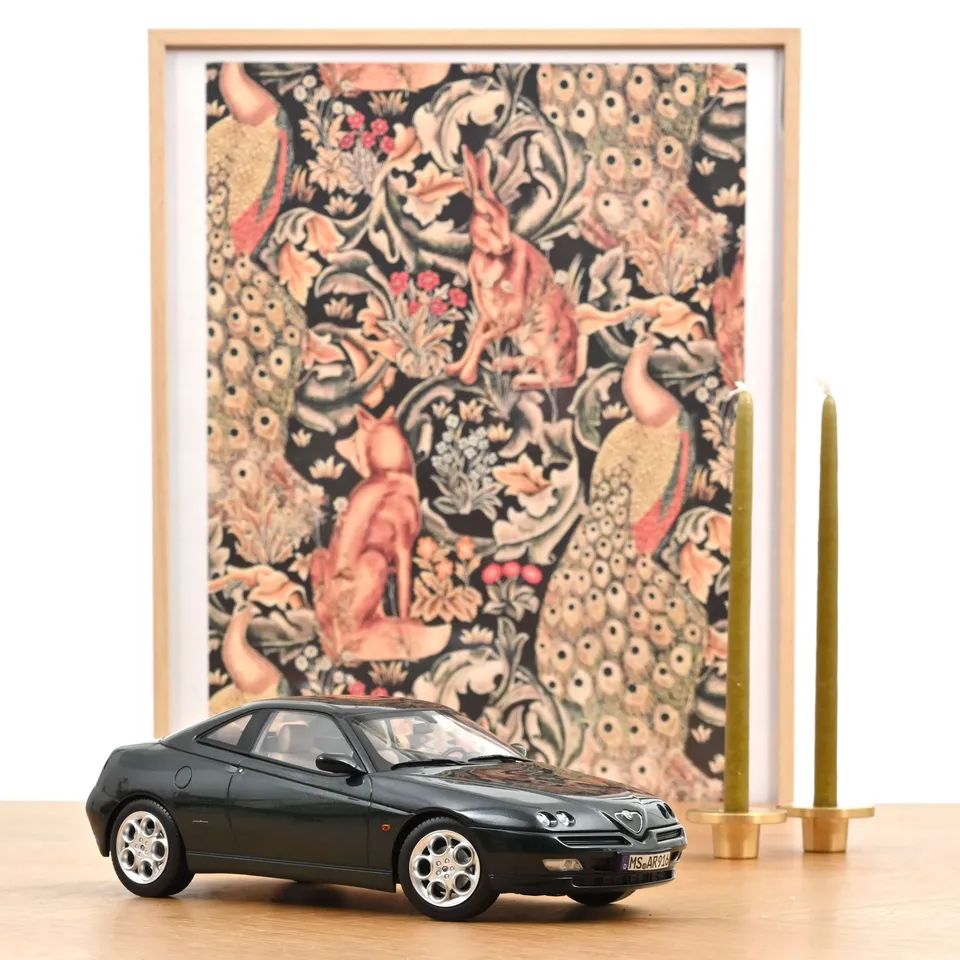 norev-alfa-romeo-gtv-2001-verde-coventry-metallizzato-1-18-modellino-auto image 1
