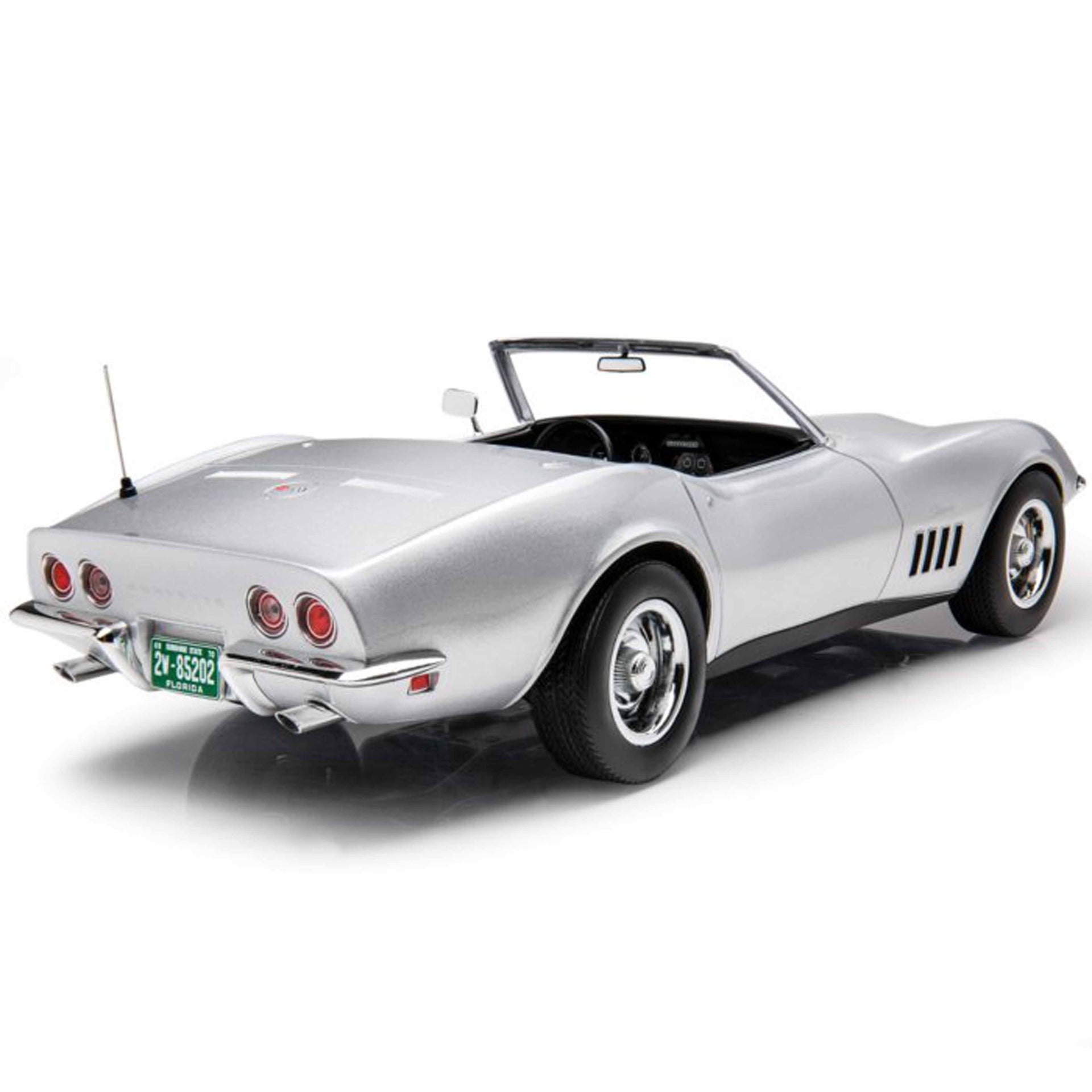 norev-chevrolet-corvette-convertible-1969-modellino-die-cast-1-18-argento image 1