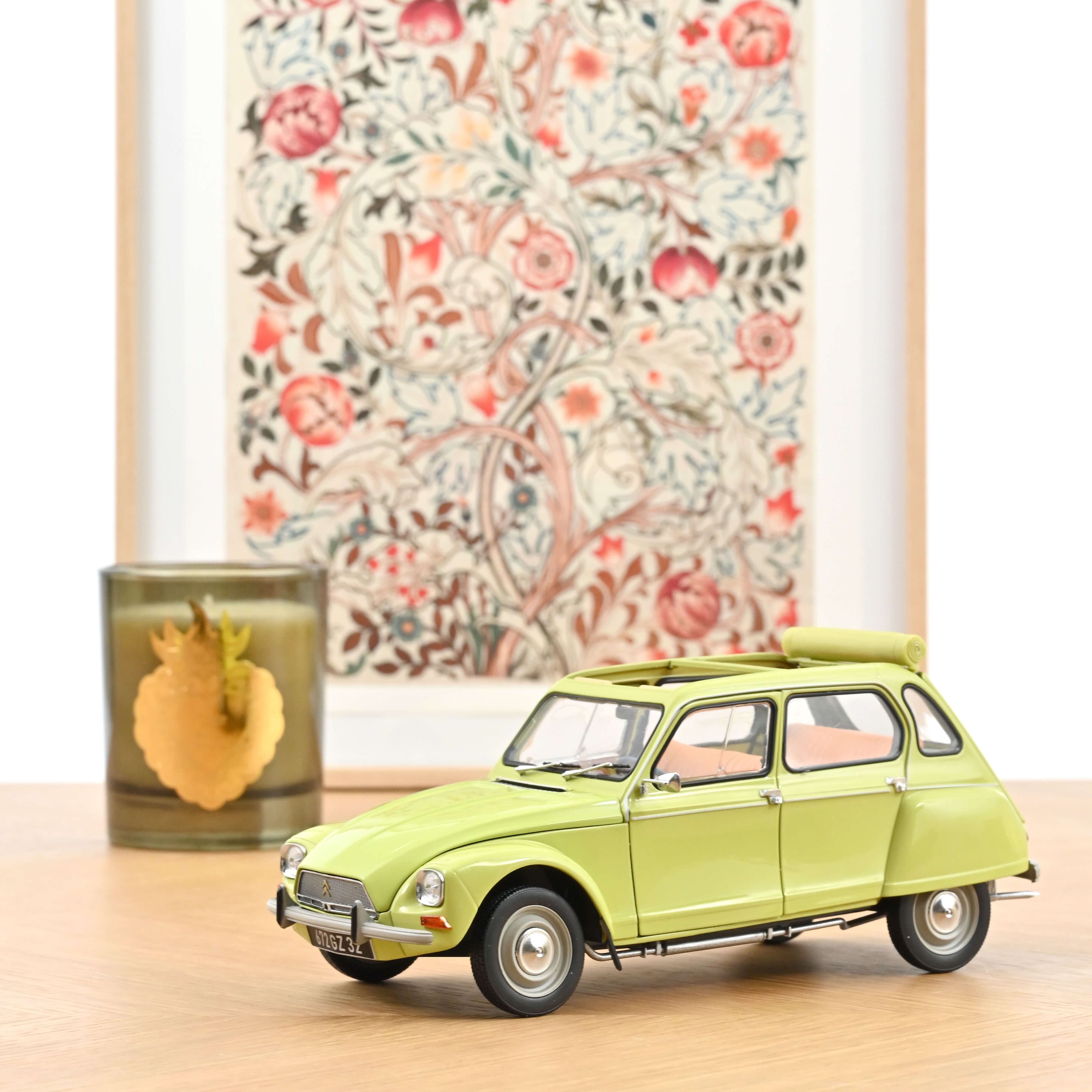 norev-citro-n-dyane-6-1970-jaune-calabre-modellino-auto-1-18-edizione-300pz image 1