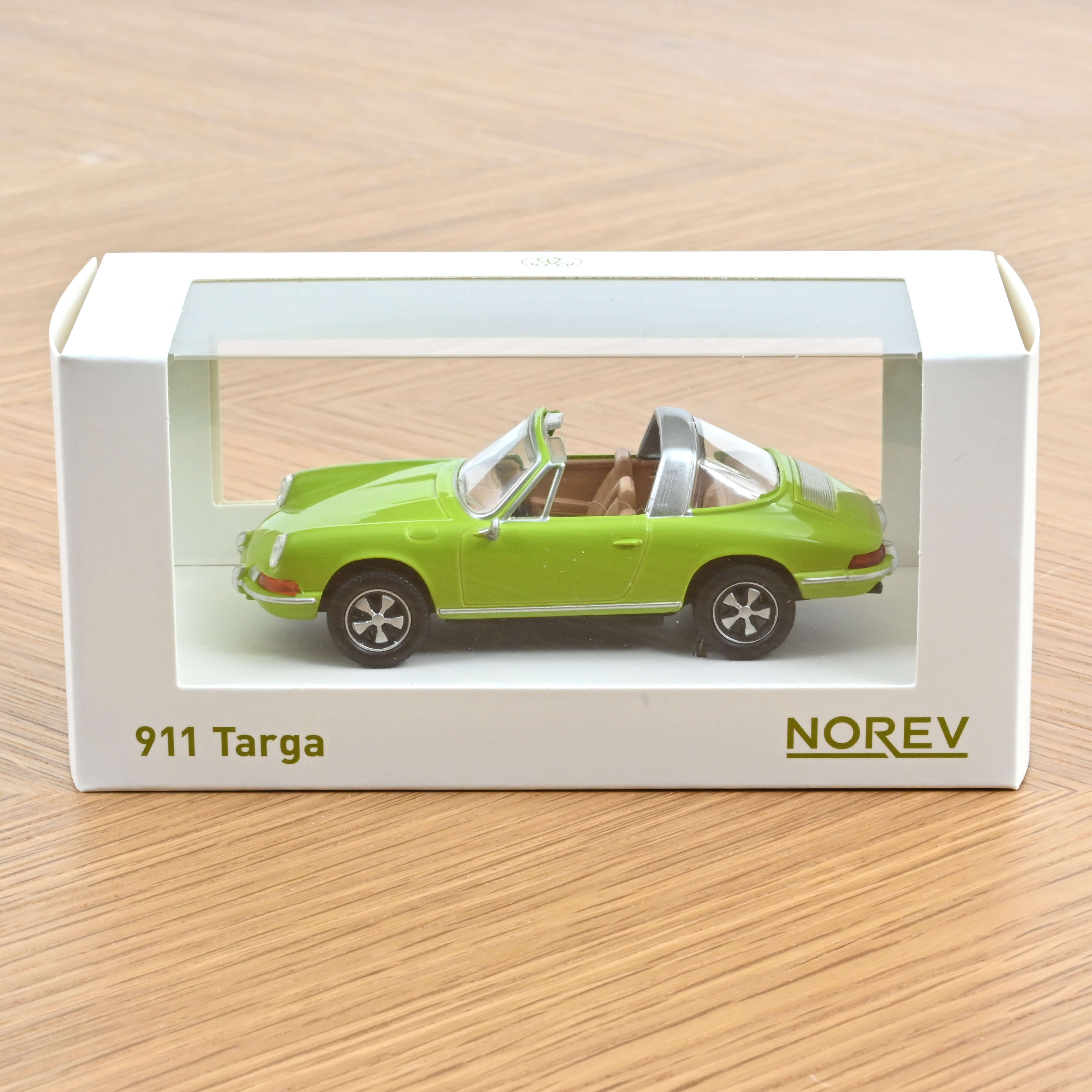 norev-porsche-911-targa-1969-modellino-auto-1-43-verde-chiaro-con-cerchi-fuchs image 2